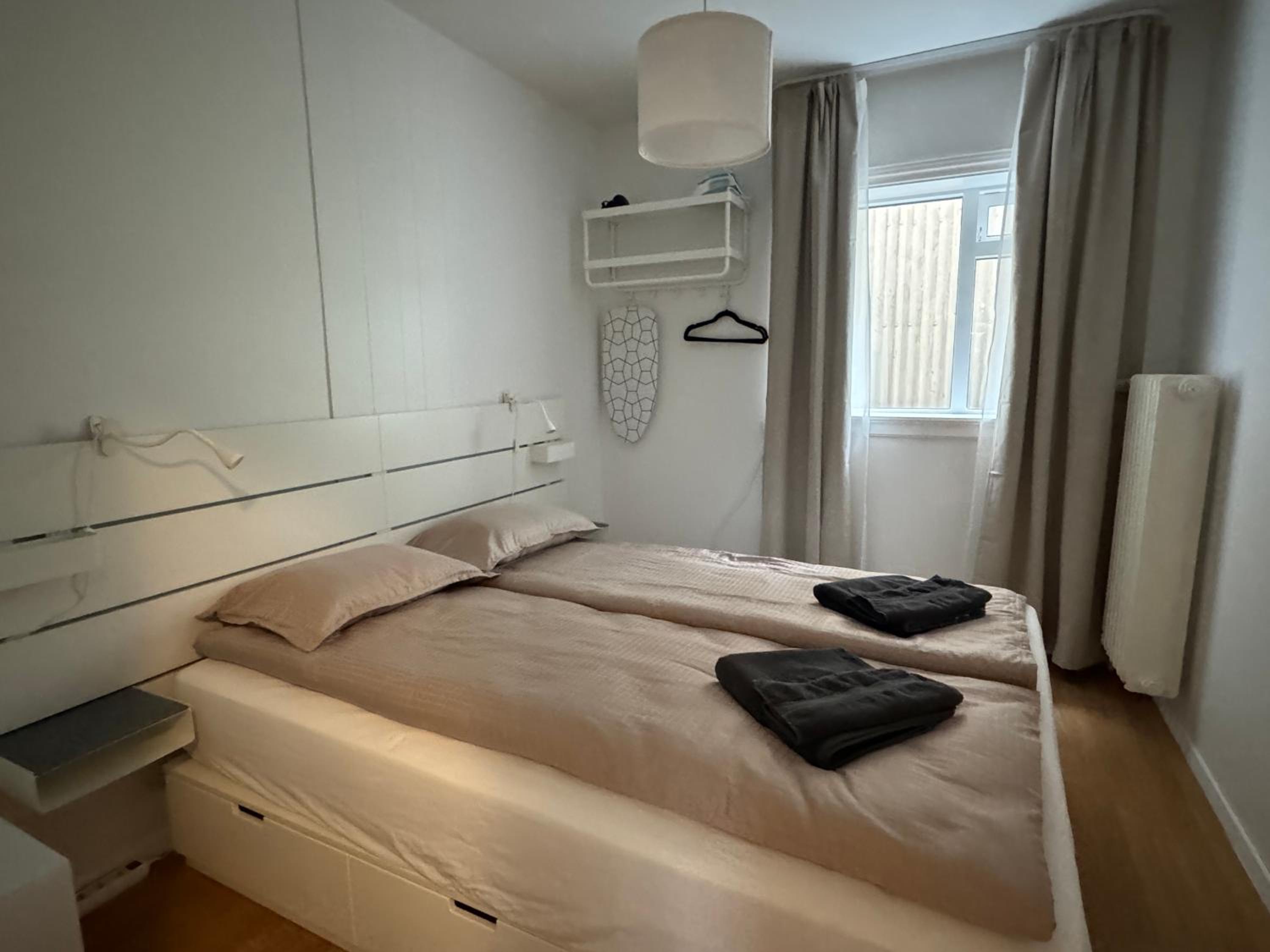 Central Pearl Apartment