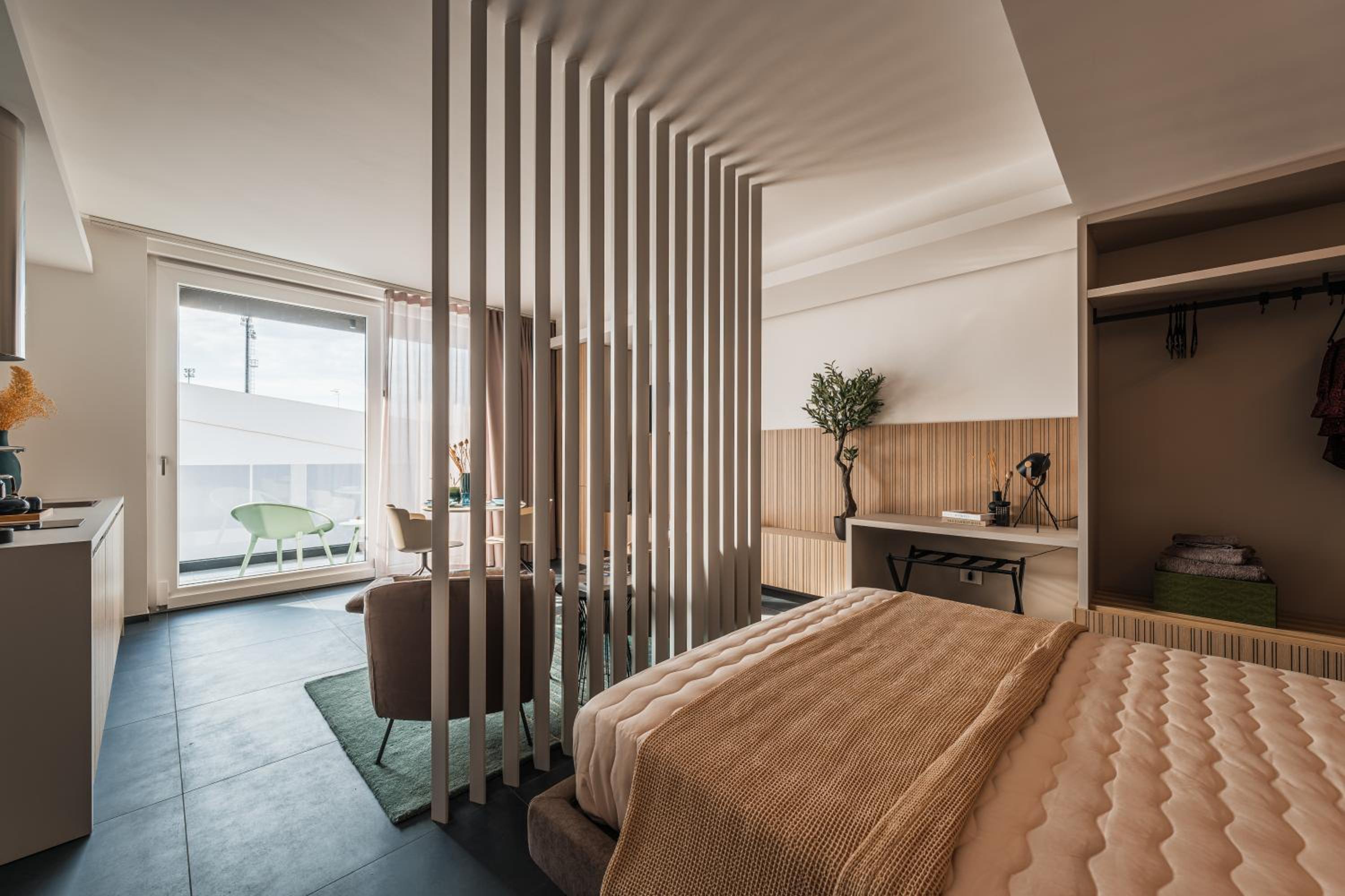 hotel room