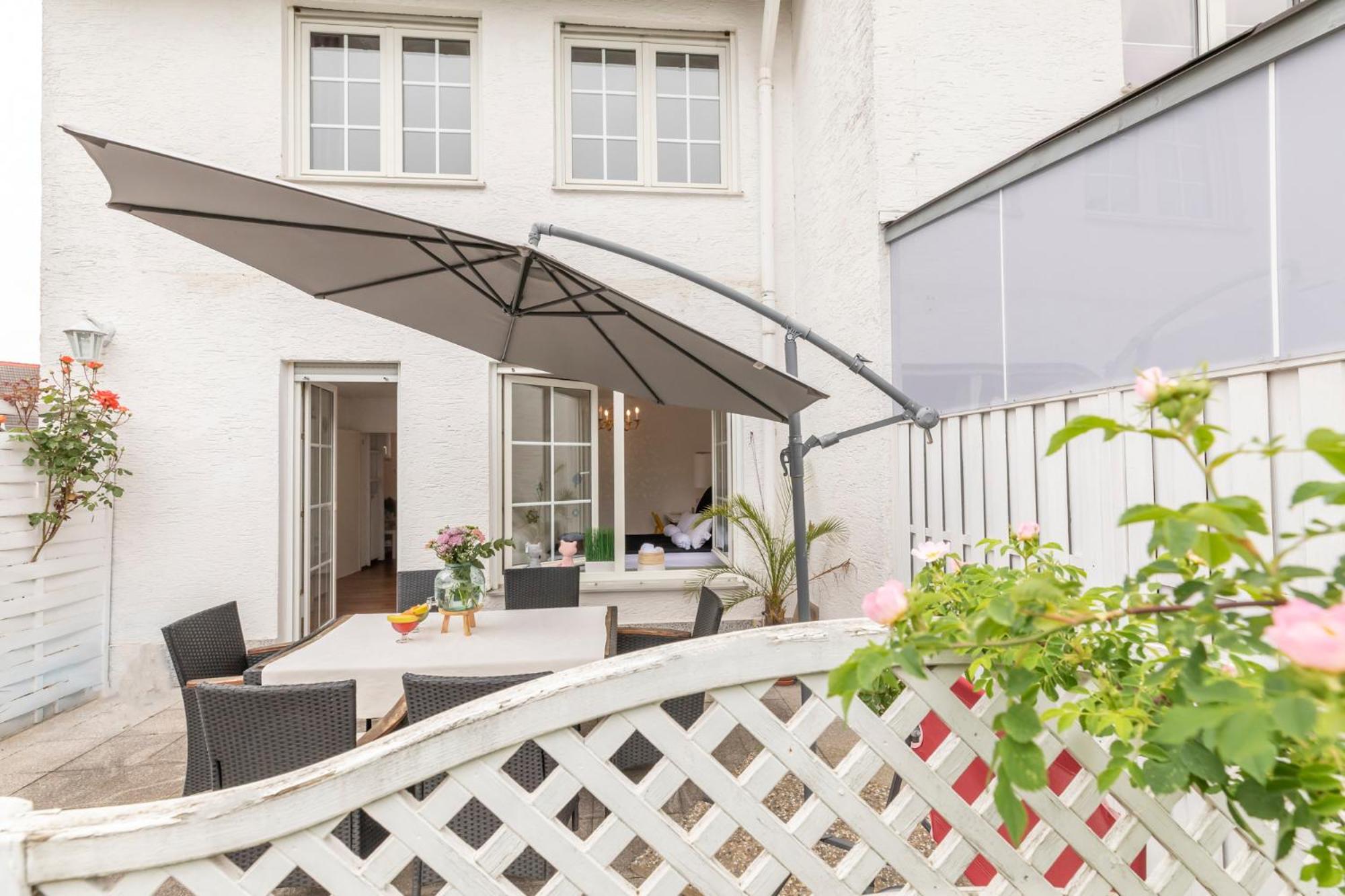 Family-Friedndly Home with Large Garden &BBQ Grill