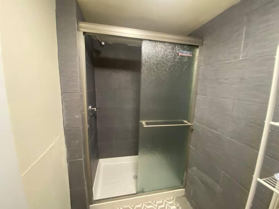 Comfy stay in pikesville Baltimore area view 4