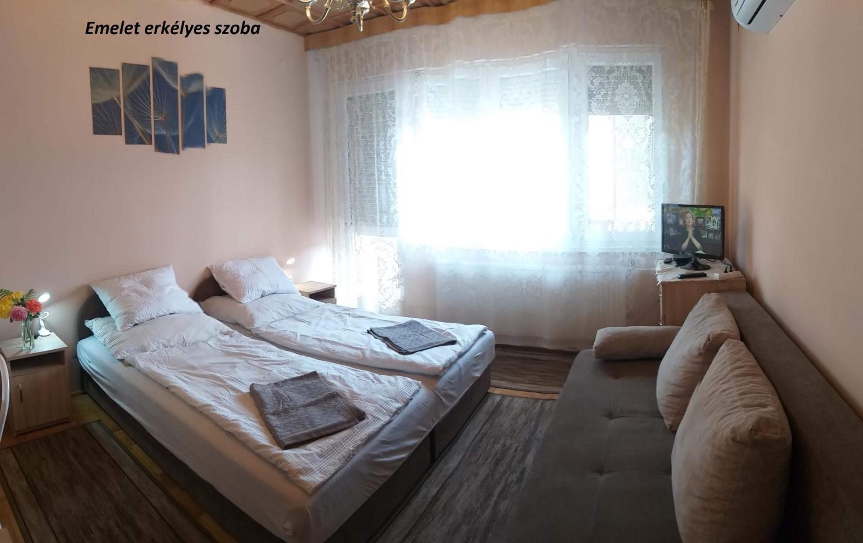 Photo 34