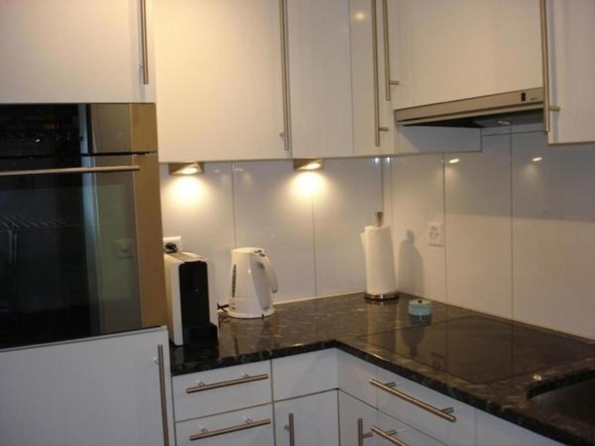 2 12 Zimmer Familienwohnung