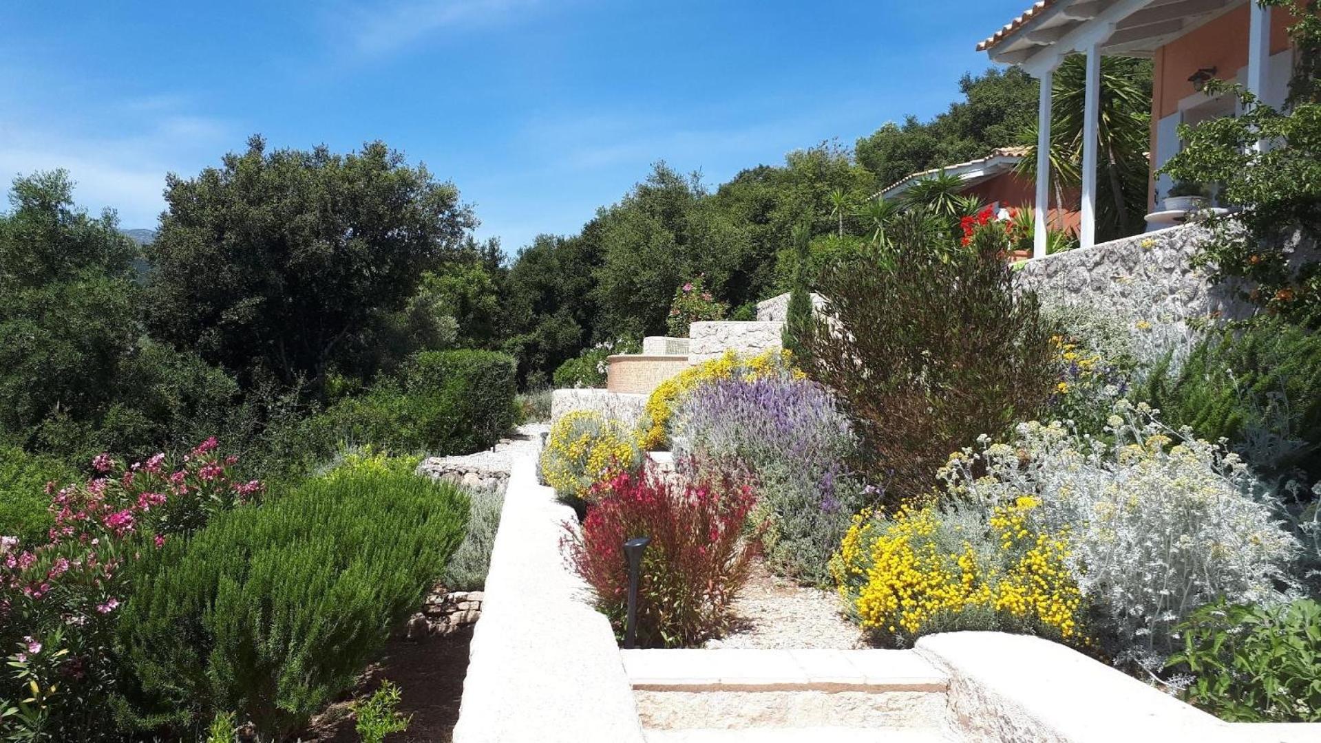 Die Drei Grazien, luxuriöse Villa mit eigenem Pool view 5
