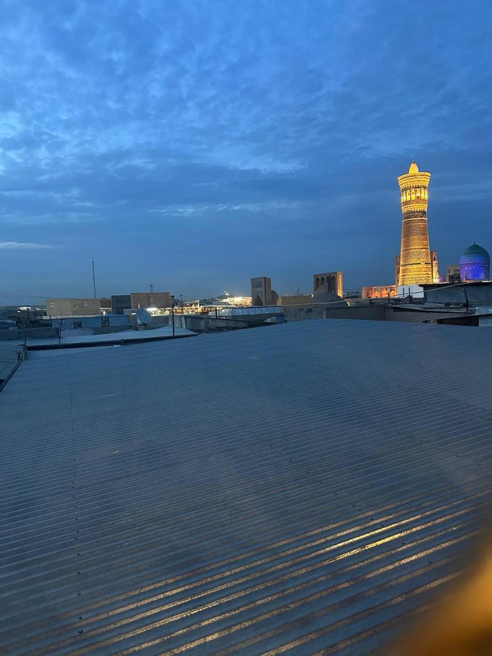 Vaziri A'zam Hotel view 4