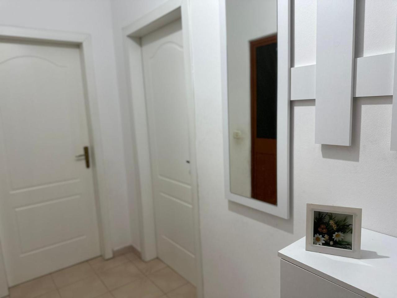 Durres Beach Apartments Toni