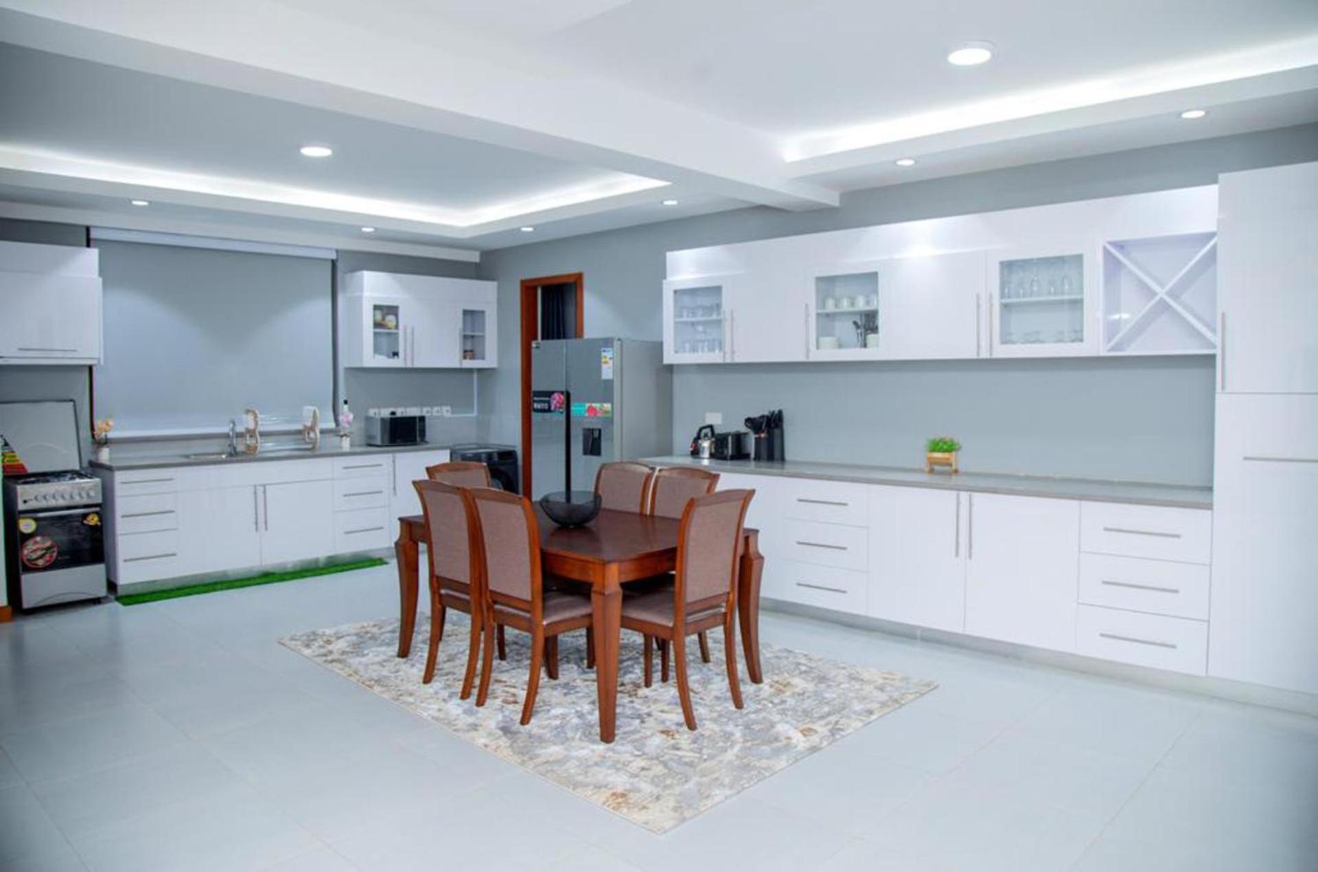 Luxury Cozy Kampala Apartment with 2 Bedrooms