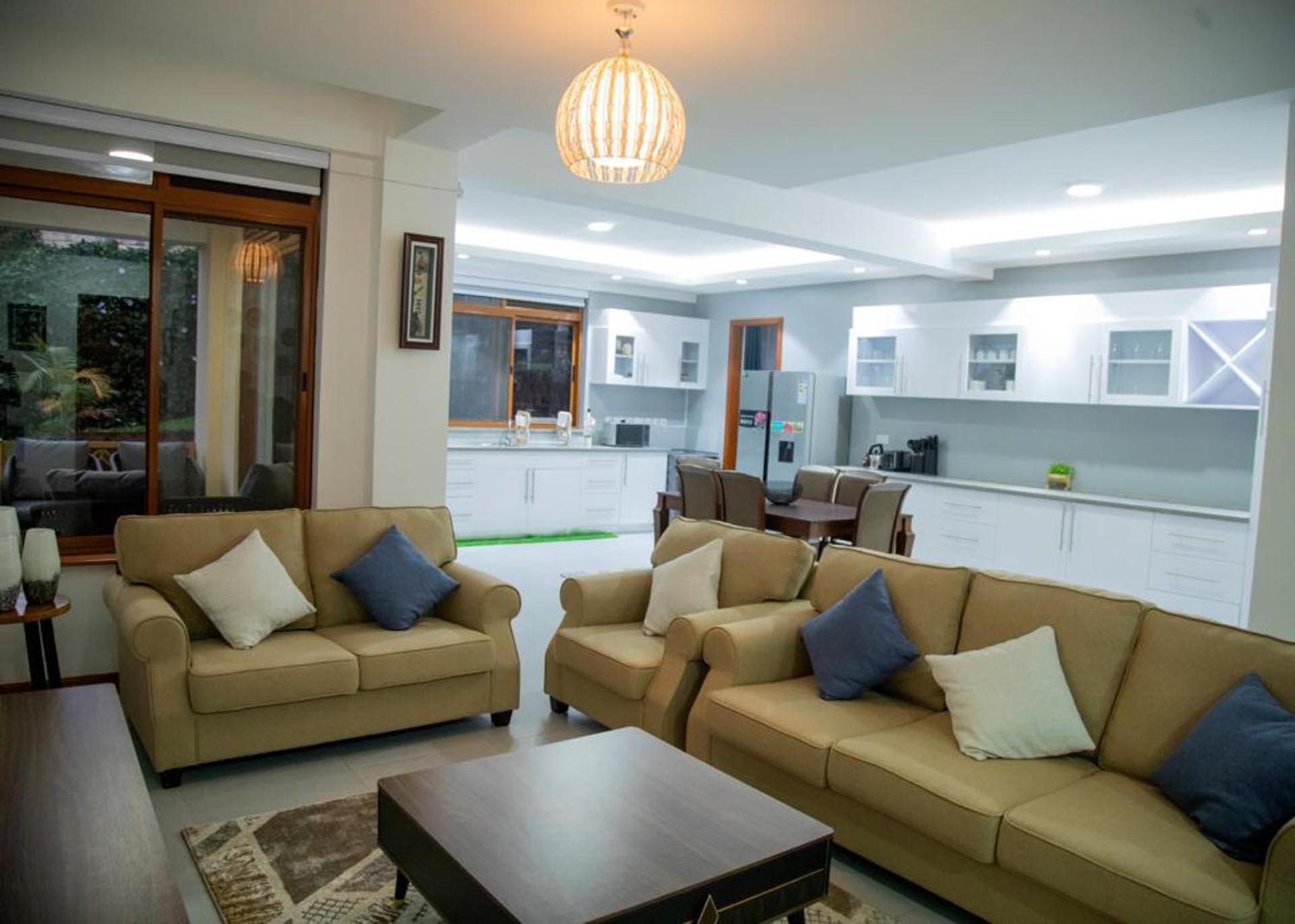 Luxury Cozy Kampala Apartment with 2 Bedrooms
