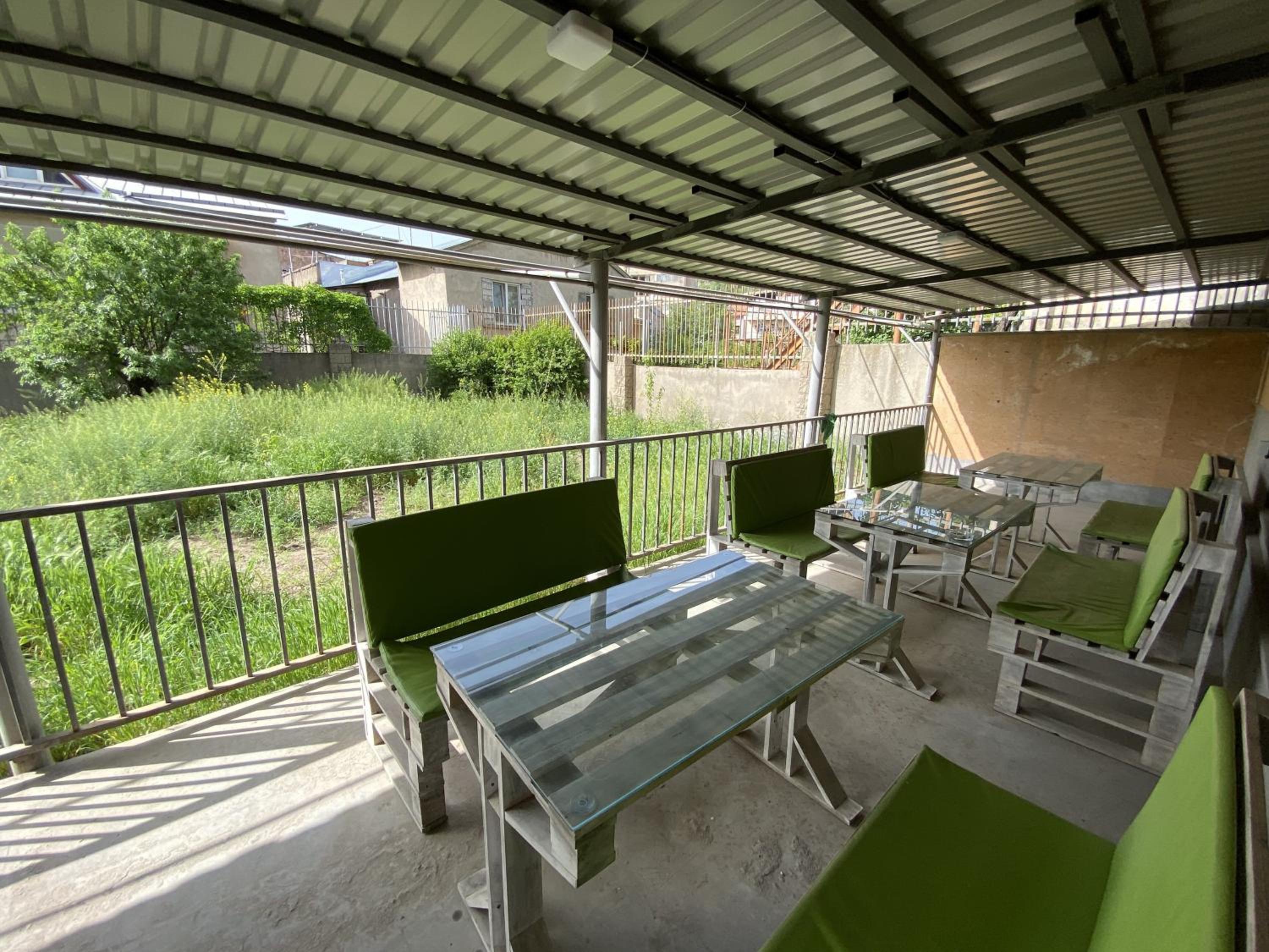 Kenut Hostel