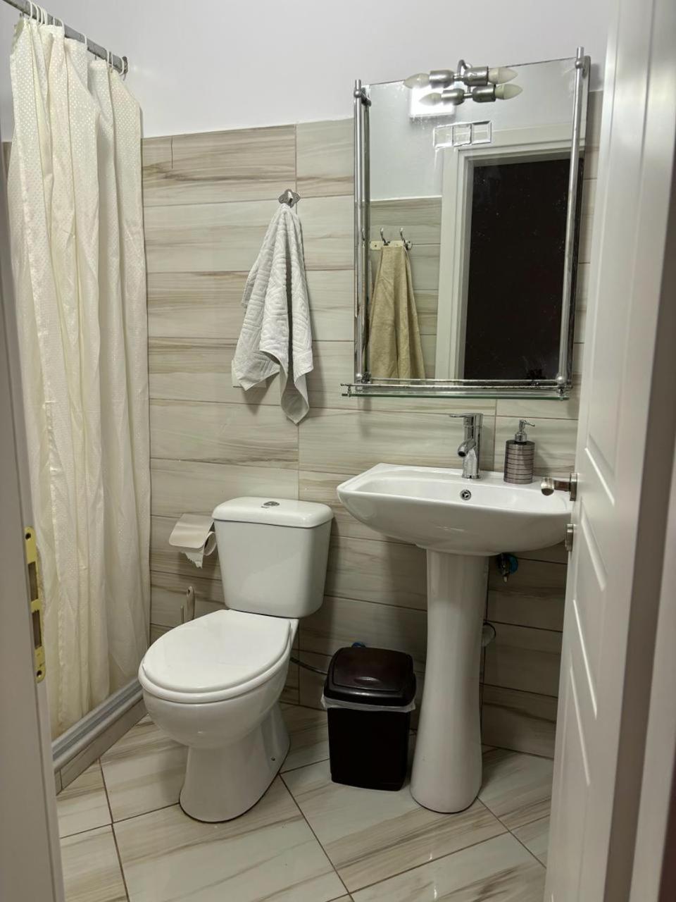 Guest House Adi Hoxha