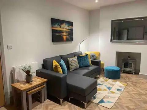 Stunning Sea View 2 Bedroom Flat in Scarborough view 5