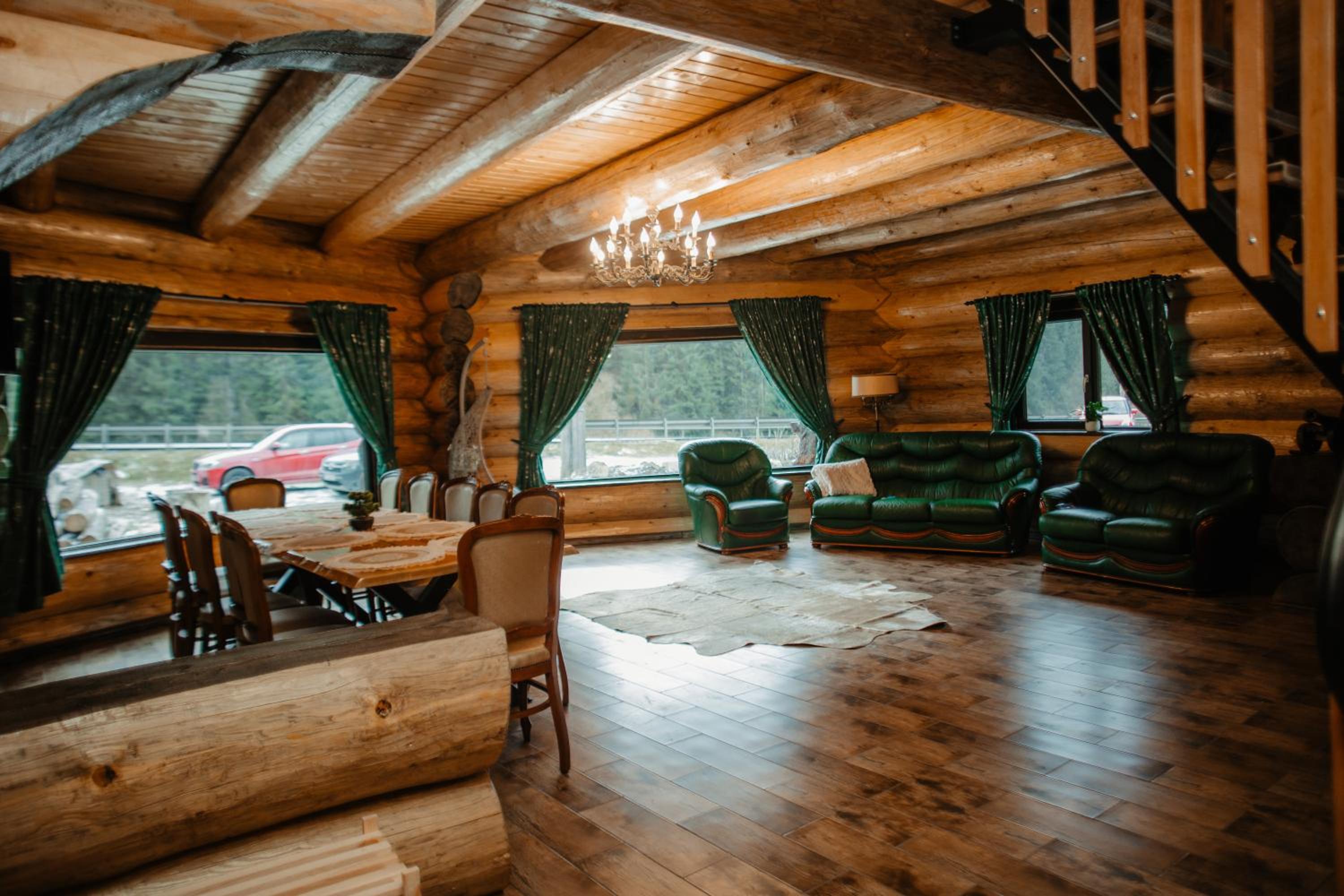 Cabana roua munților din bucovina view 2