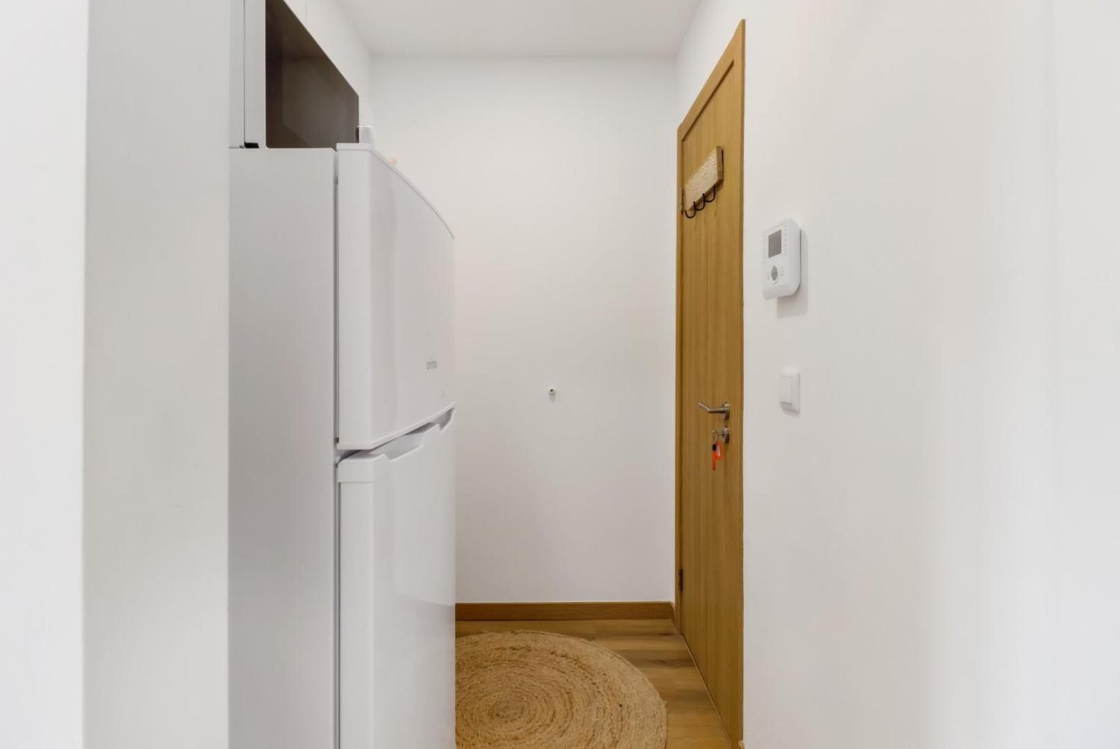 1BR cosy heart of Santos w AC | By Airnest view 5