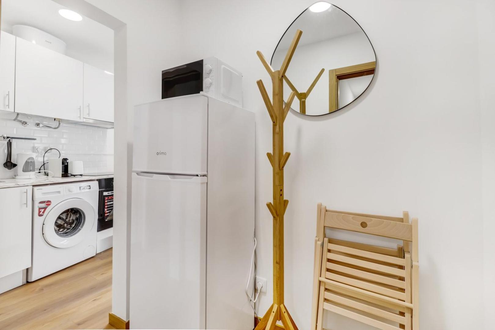 1BR cosy heart of Santos w AC | By Airnest view 4