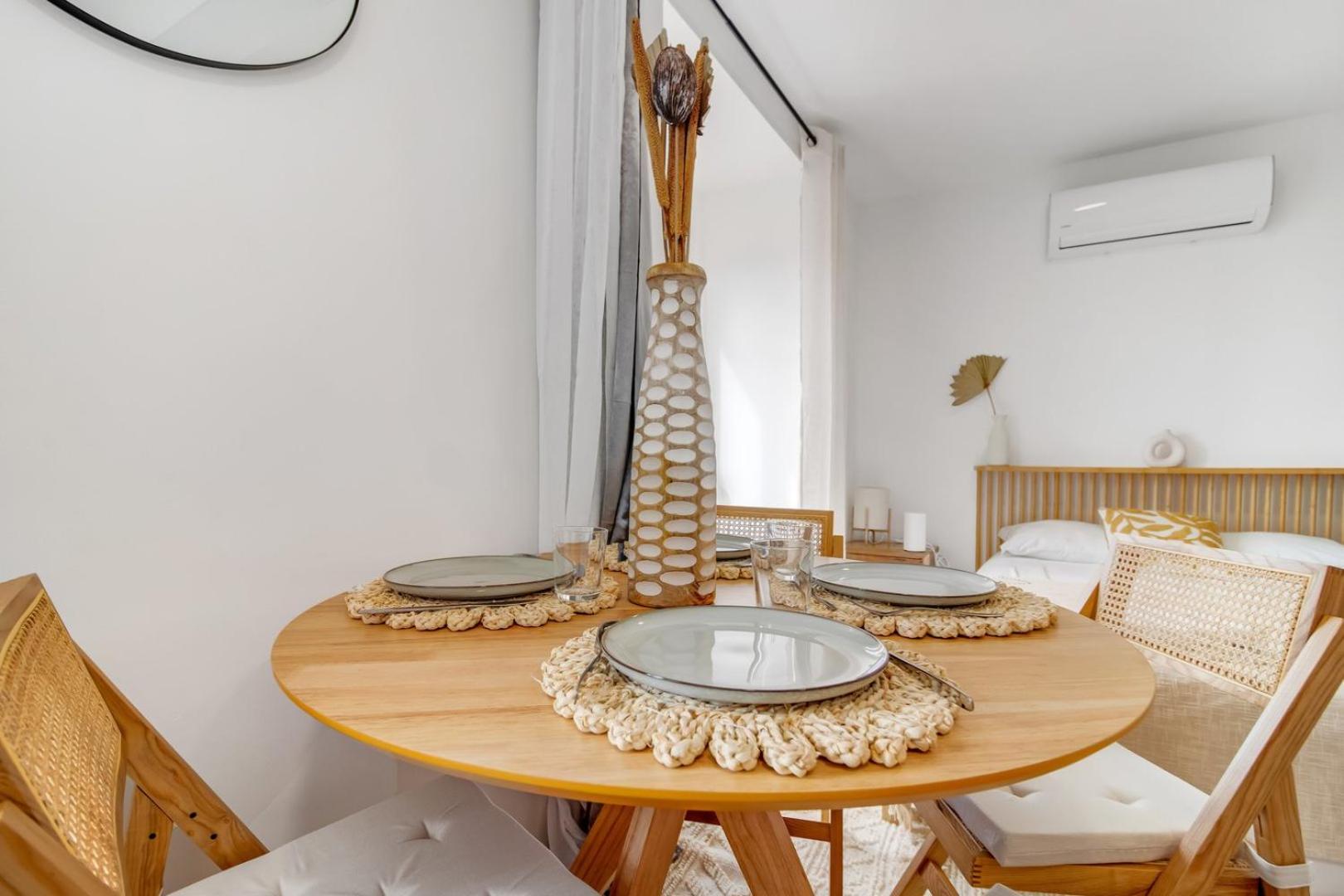 Cosy 1BR tejo view w AC | By Airnest view 5