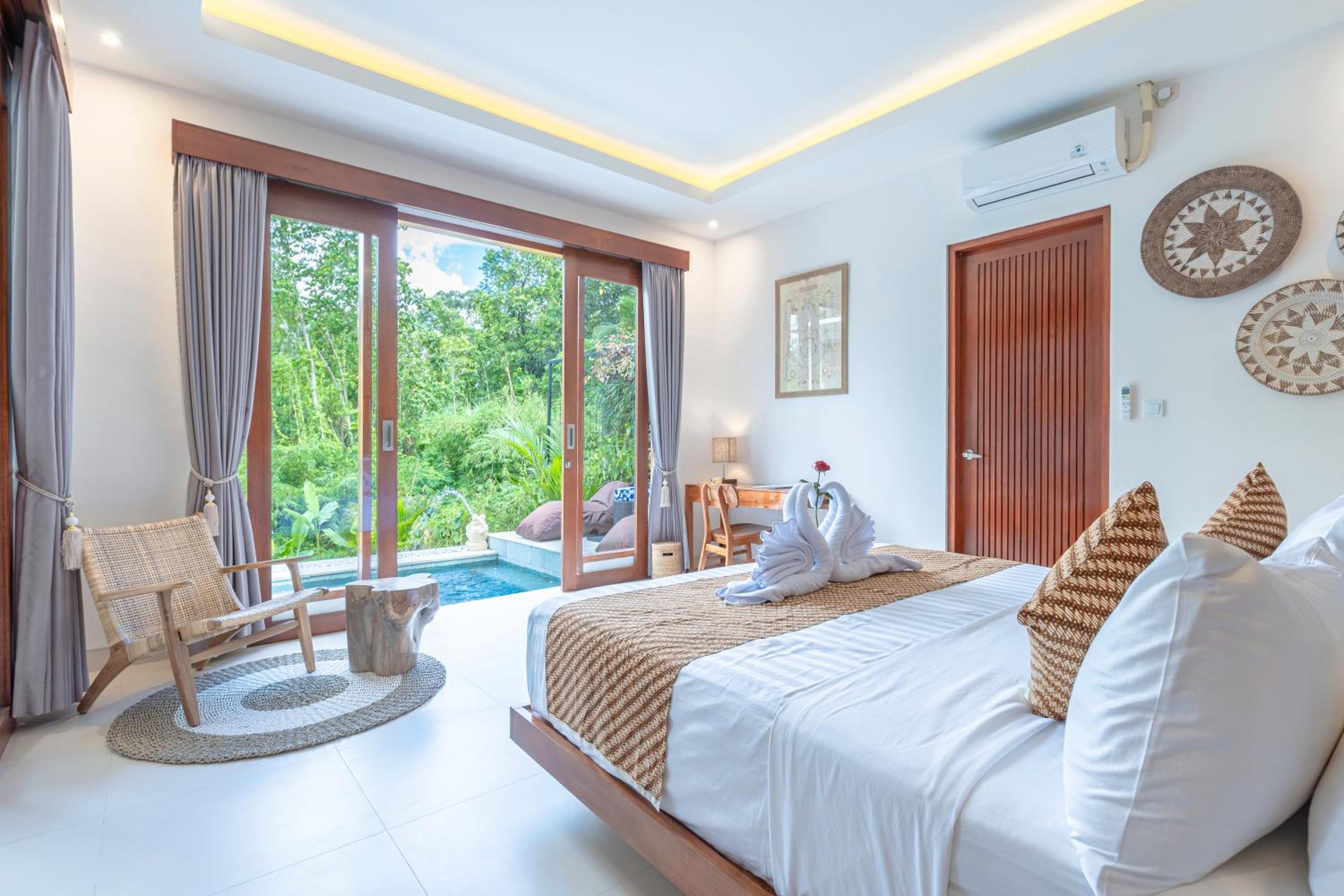 Jenar Ubud Villa view 4