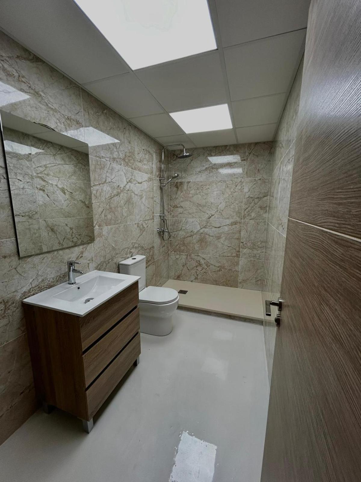 Apartamento Loft con 2 dormitorios, Jacuzzi y Garage view 3