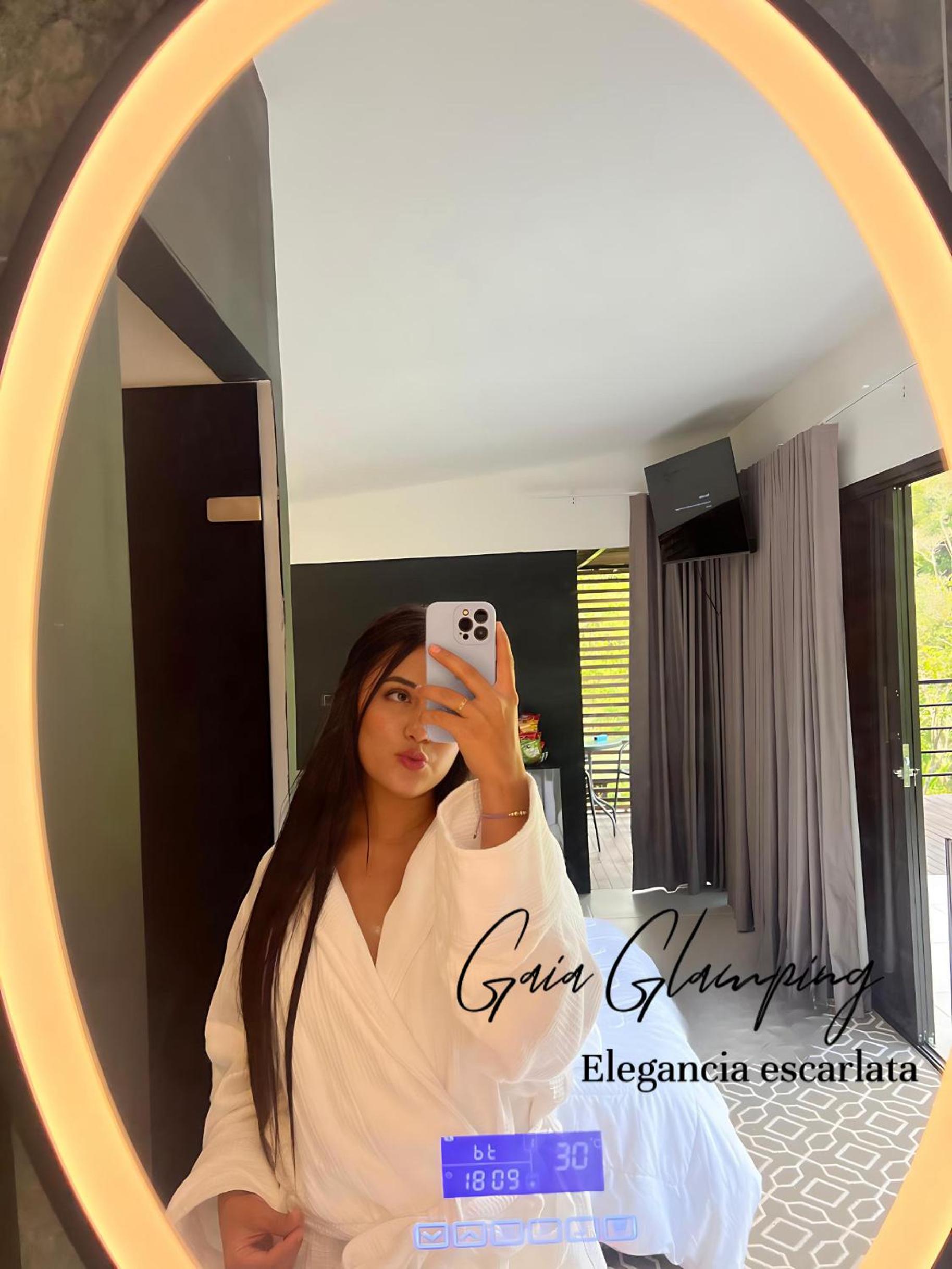 Gaia Elegancia Escarlata extra 2