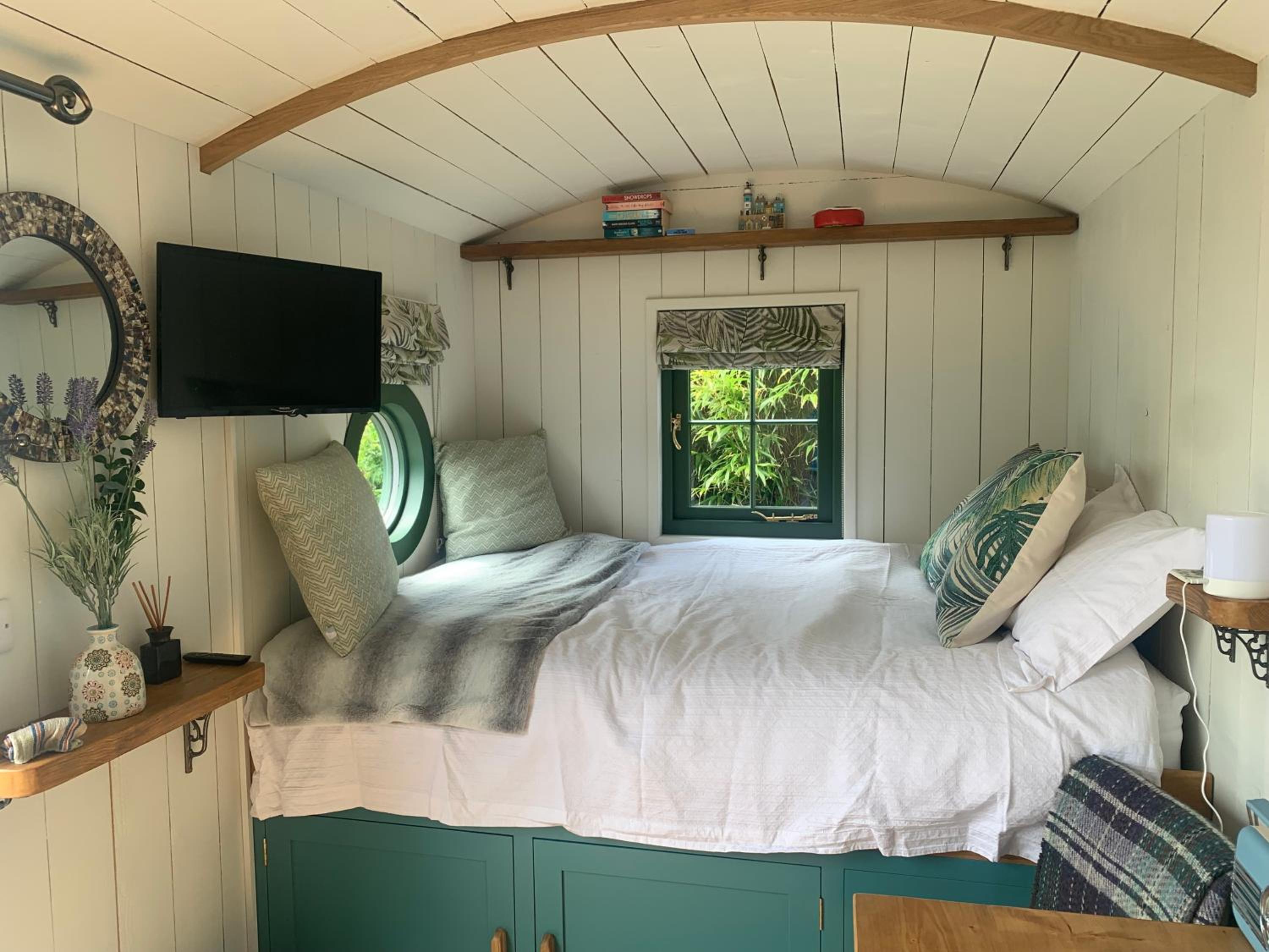 TREKLYS Shepherds Hut