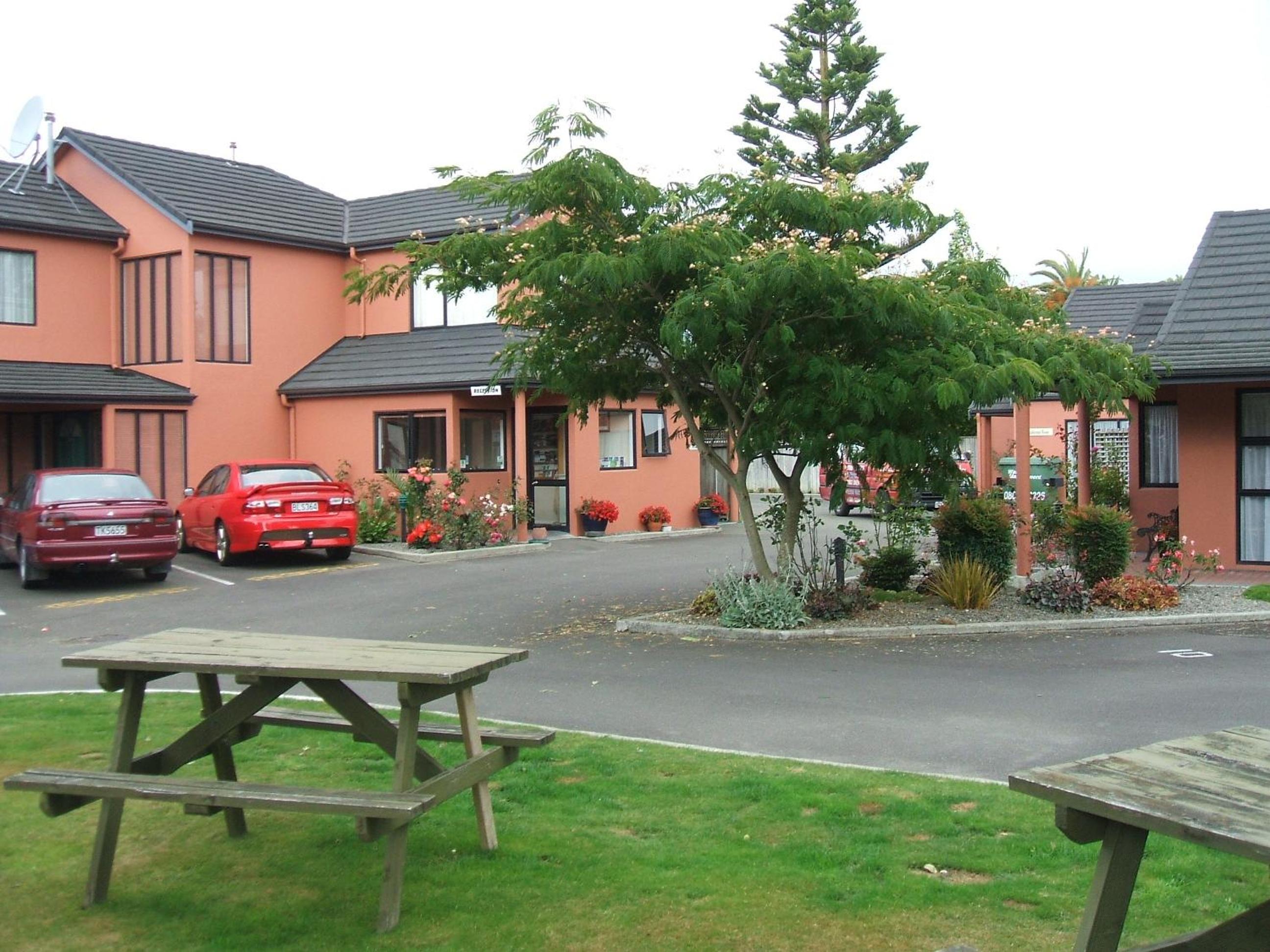 Pavilion Motel & Conference Centre