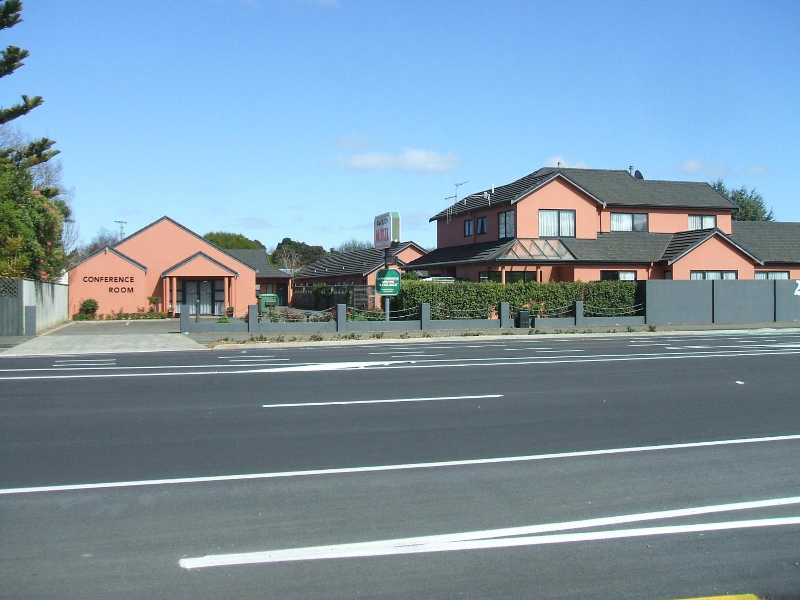 Pavilion Motel & Conference Centre