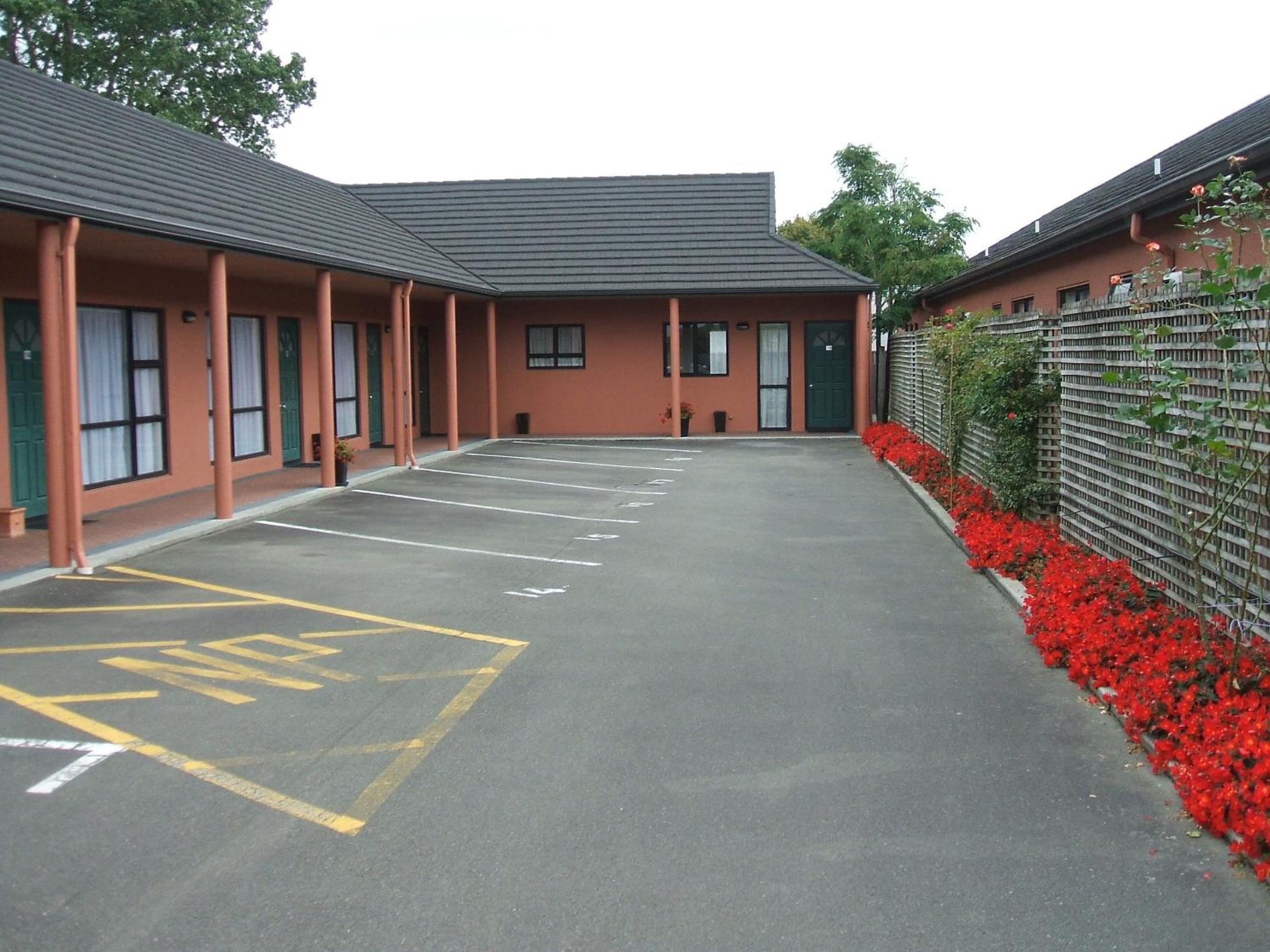 Pavilion Motel & Conference Centre