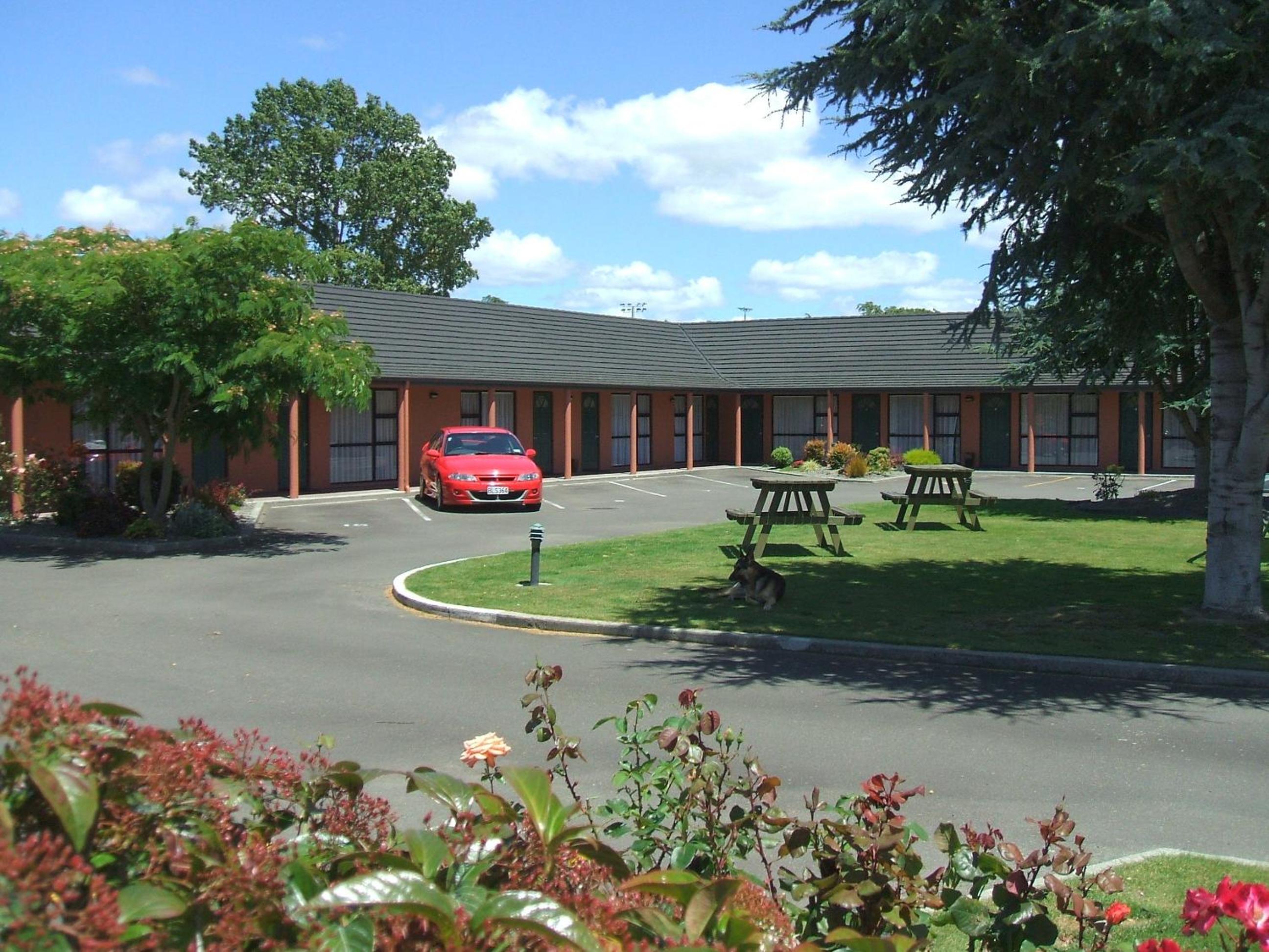 Pavilion Motel & Conference Centre