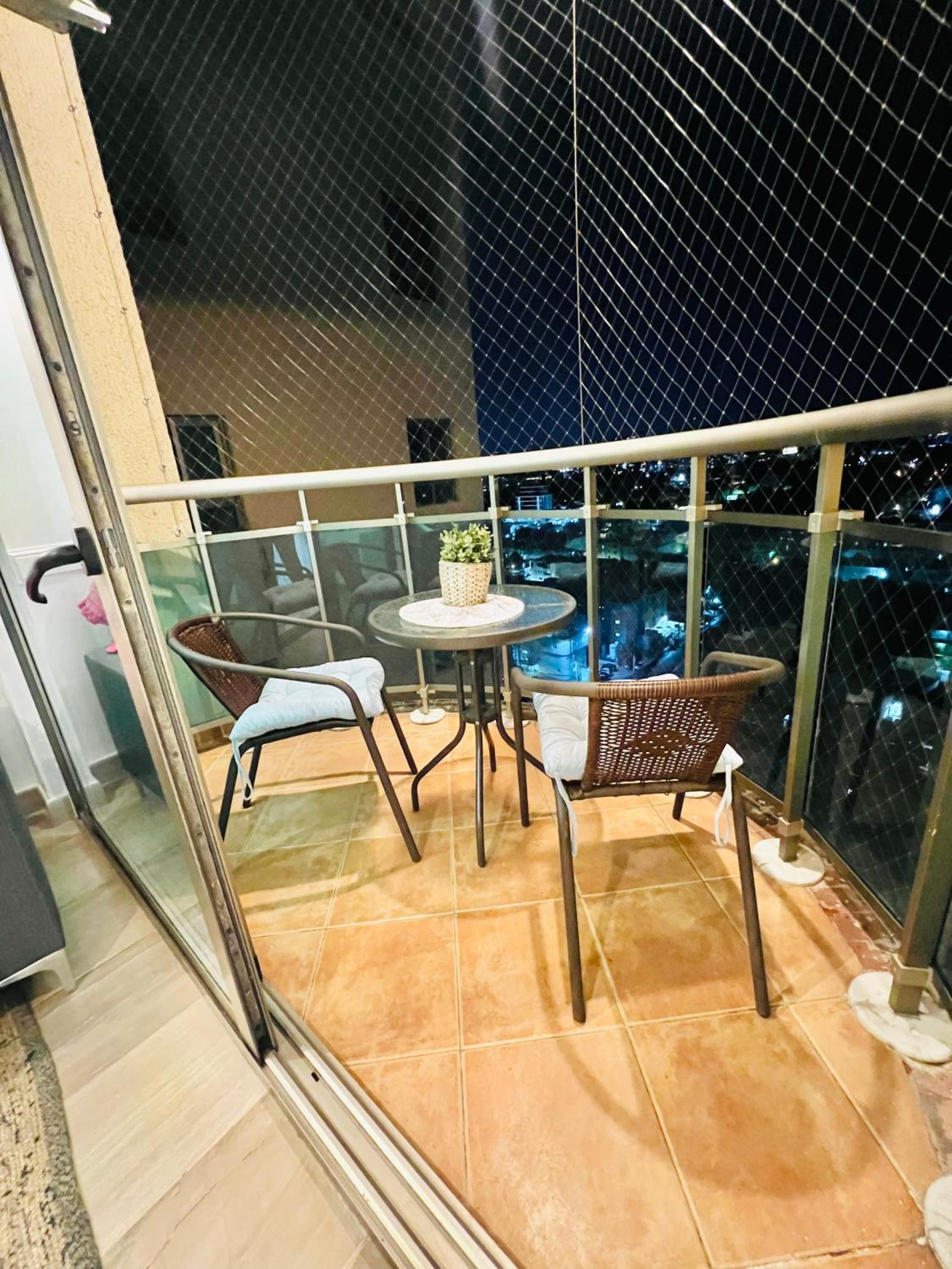 Spectacular Condominium between the city and the sea