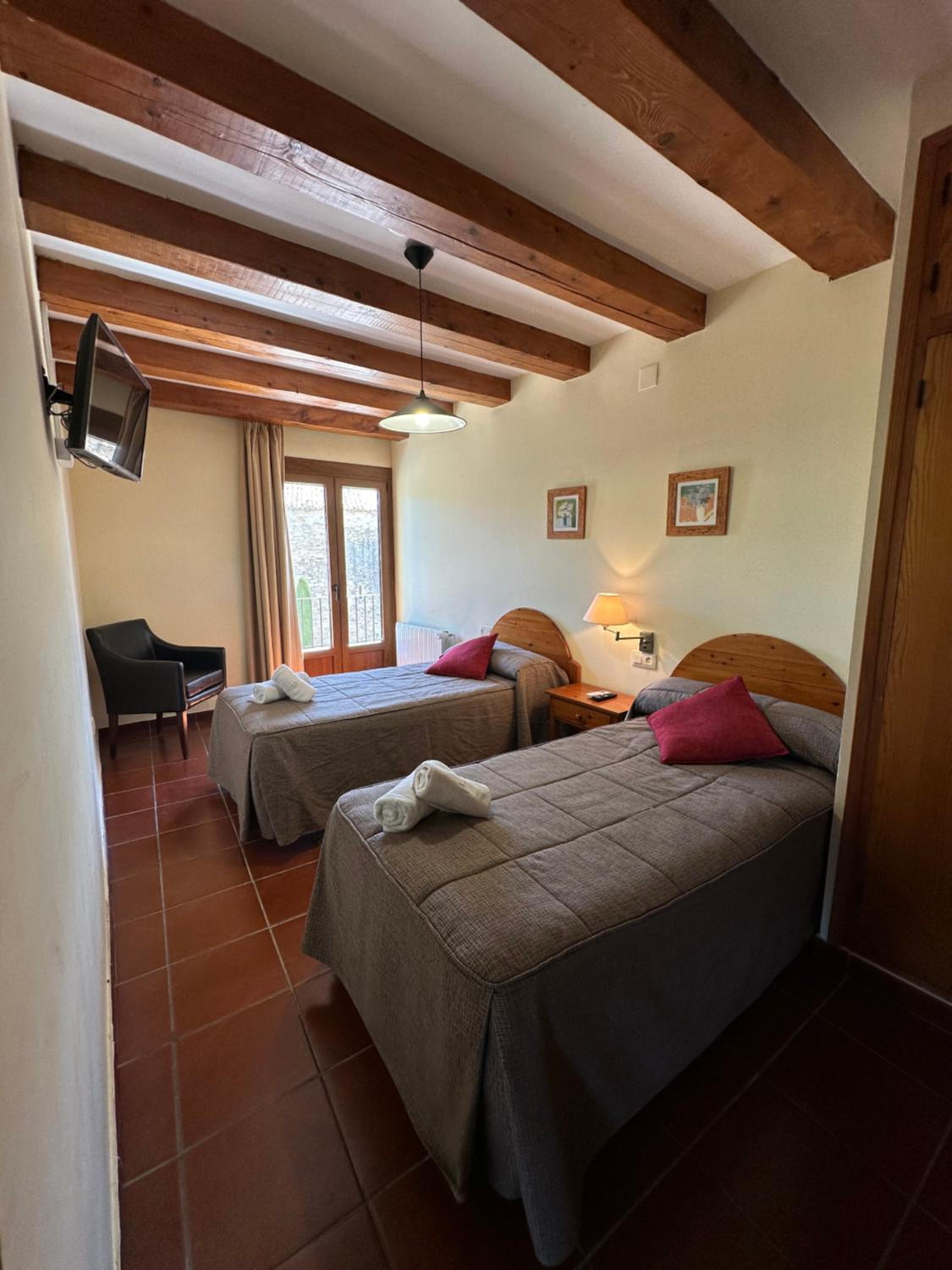 Hostal Centre Del Montsec view 5