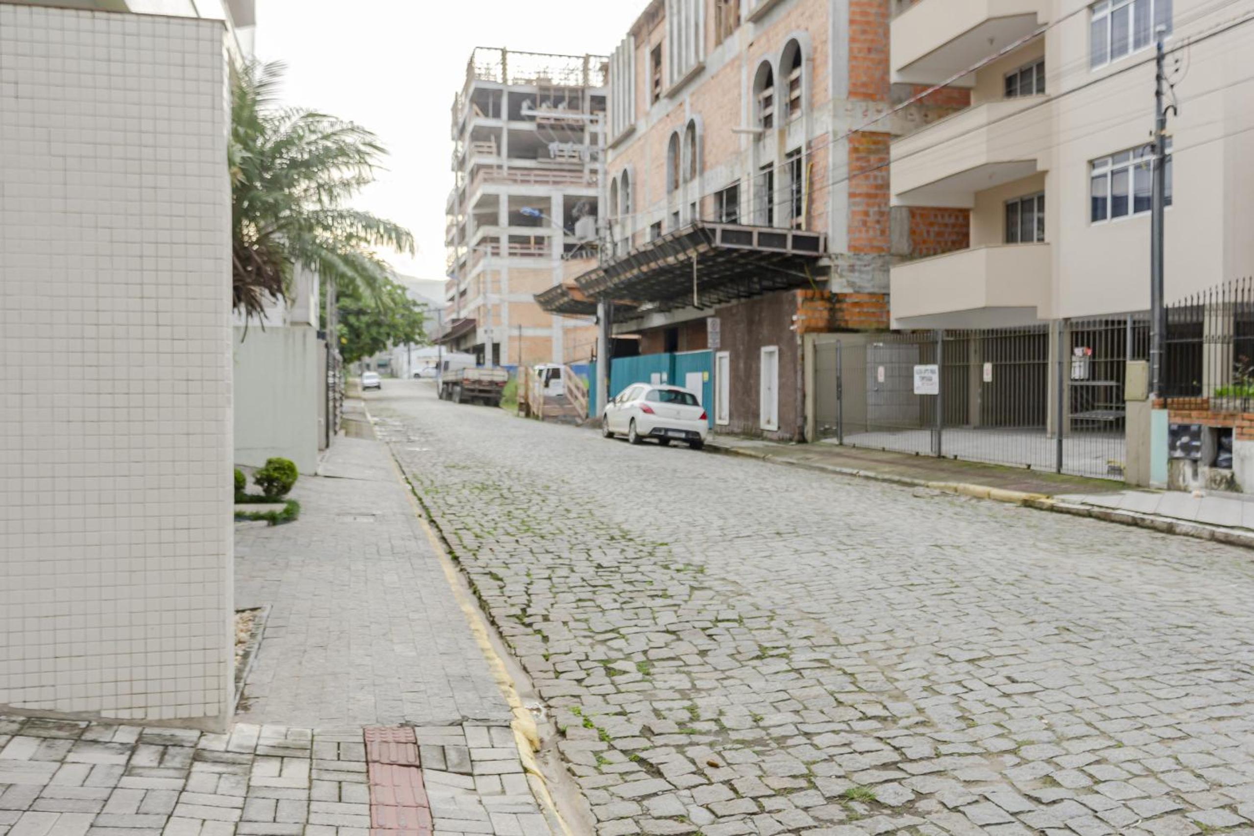 Conforto próximo a praia em Itapema UT8931