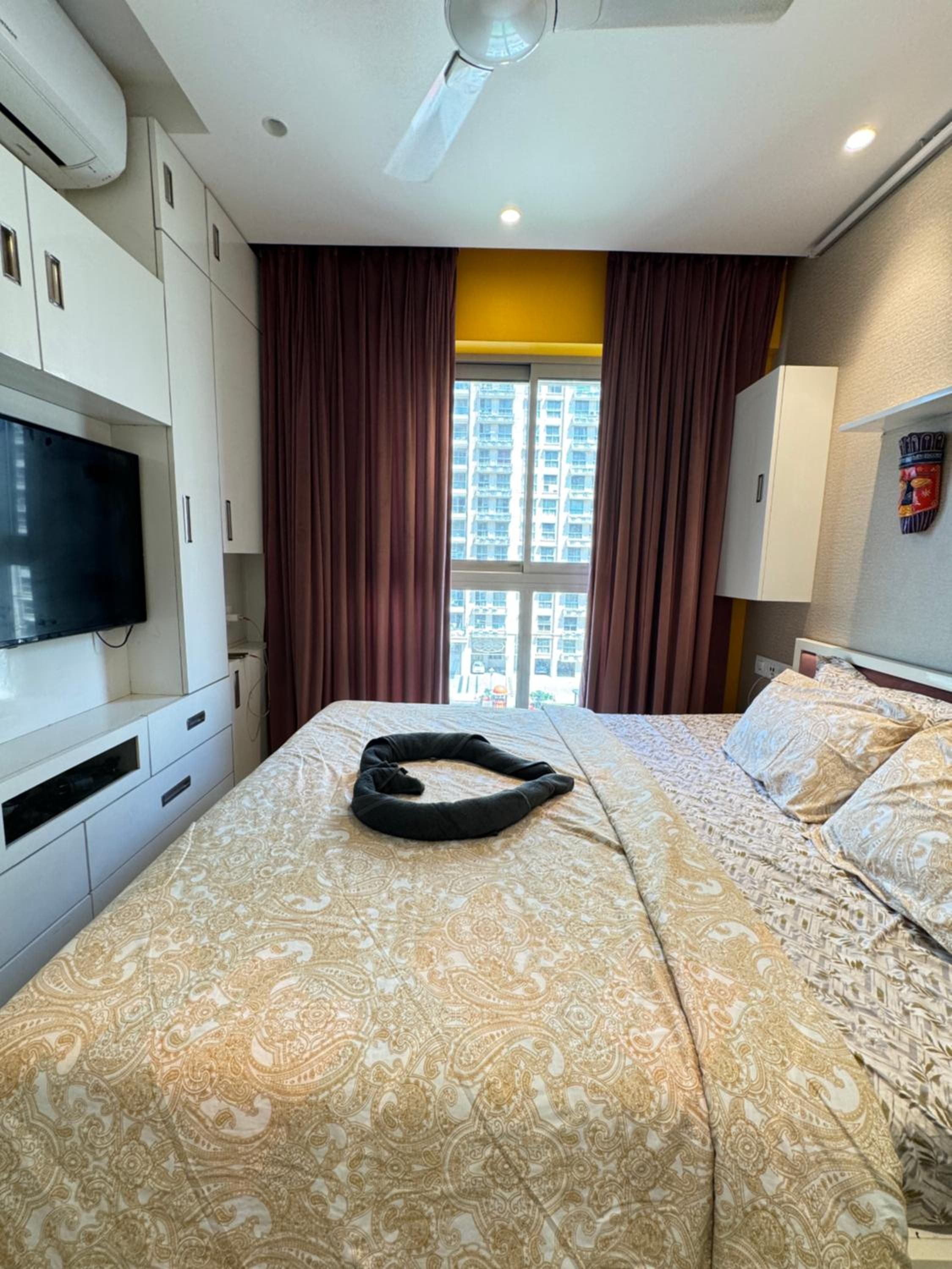 Regent Hill Hirandani powai view 2
