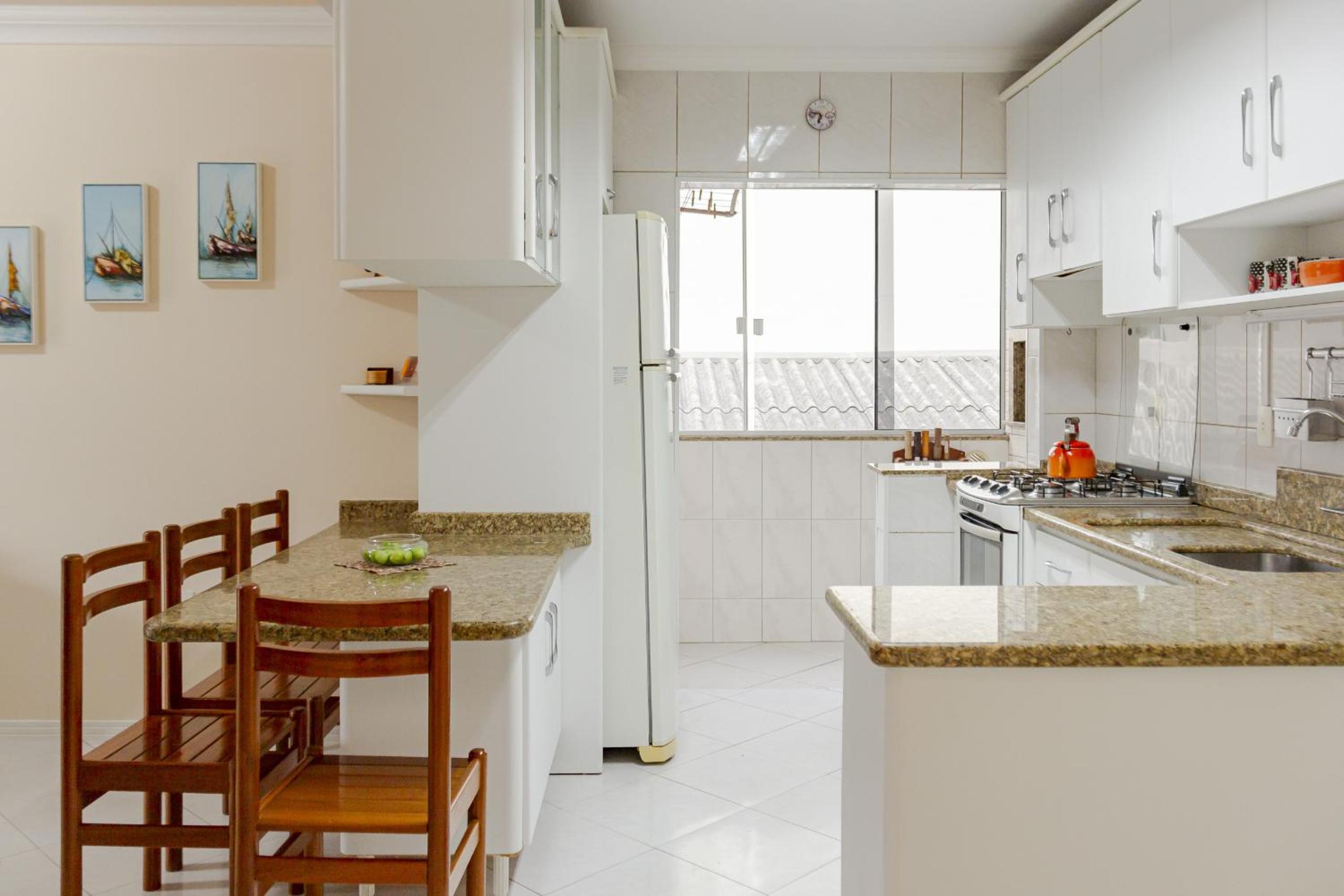 A 2 quadras da praia em Itapema VM7682