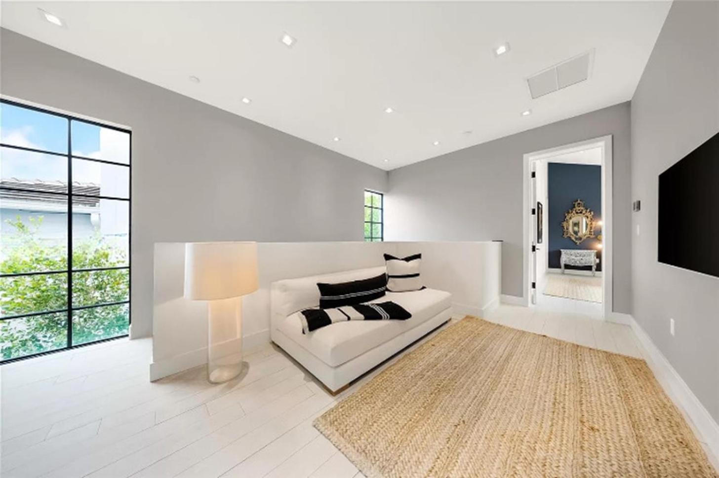 Tons of Natural Light Private Star Home