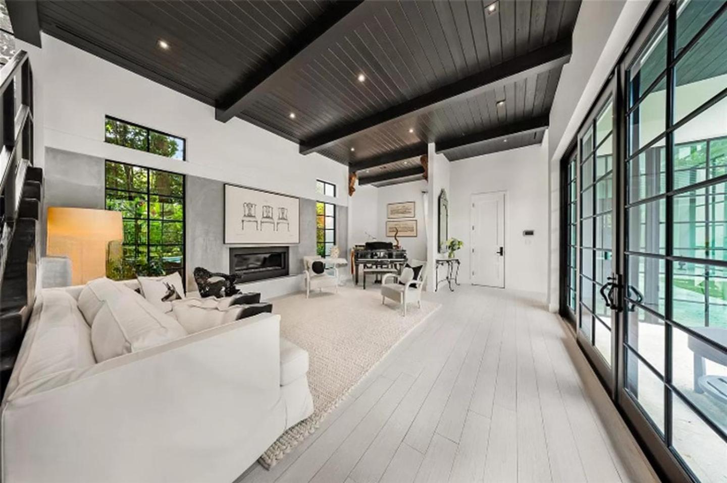 Tons of Natural Light Private Star Home