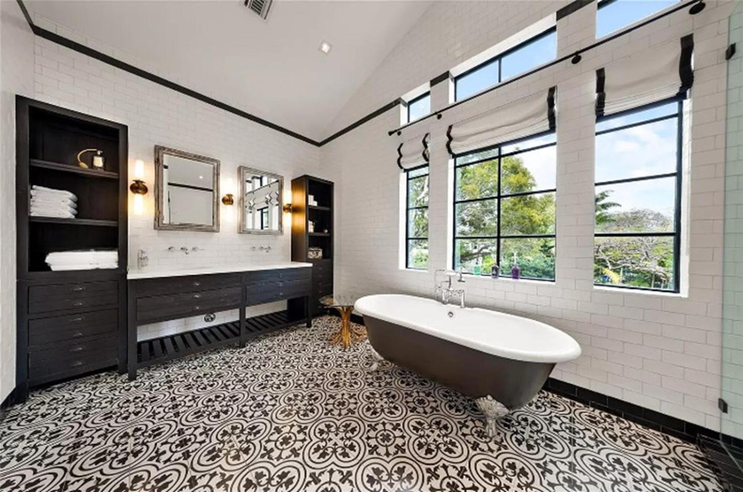 Tons of Natural Light Private Star Home