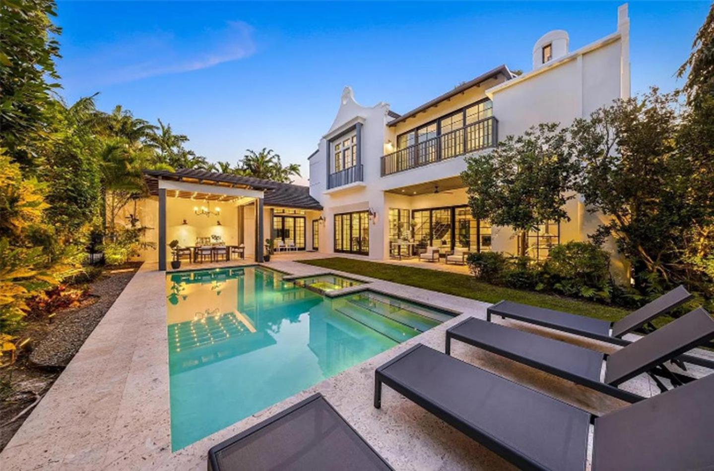 Tons of Natural Light Private Star Home