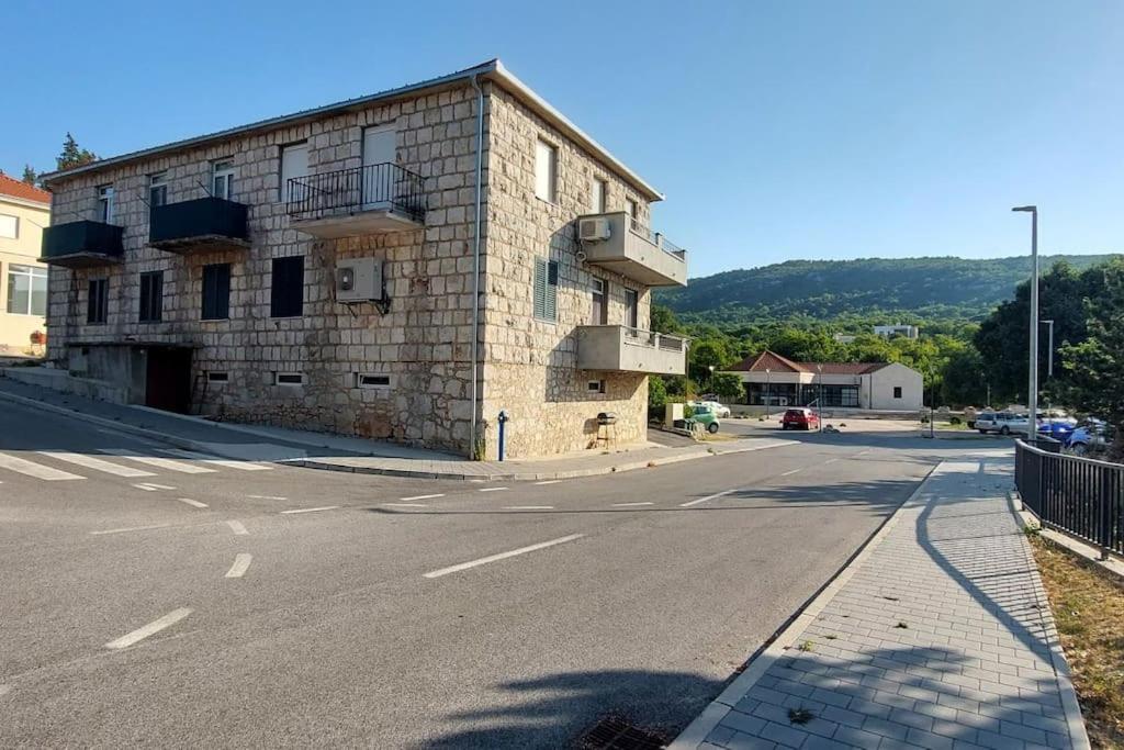Amazing Apartment near Makarska , Split and Imotski