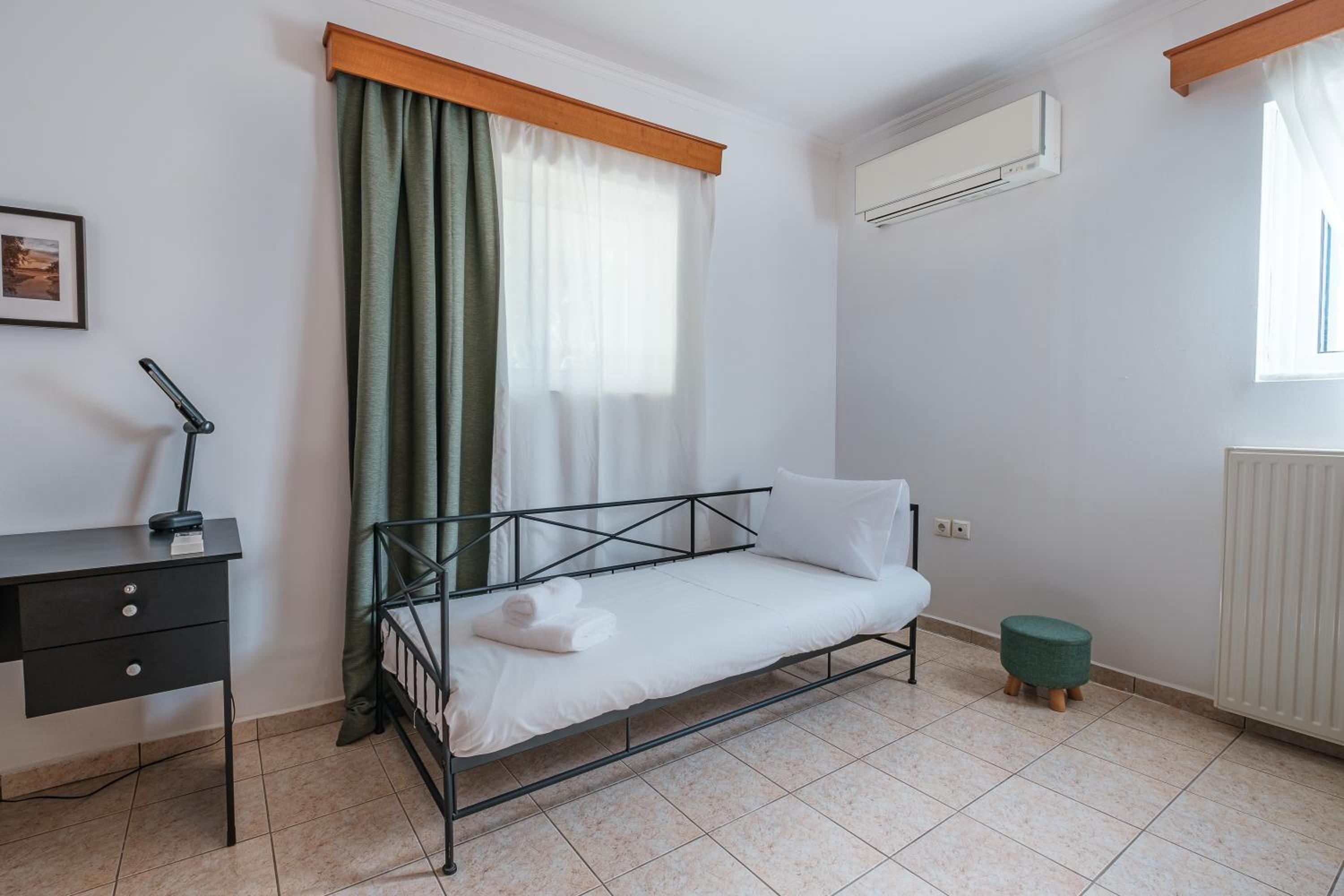 Soul V. House photo 2