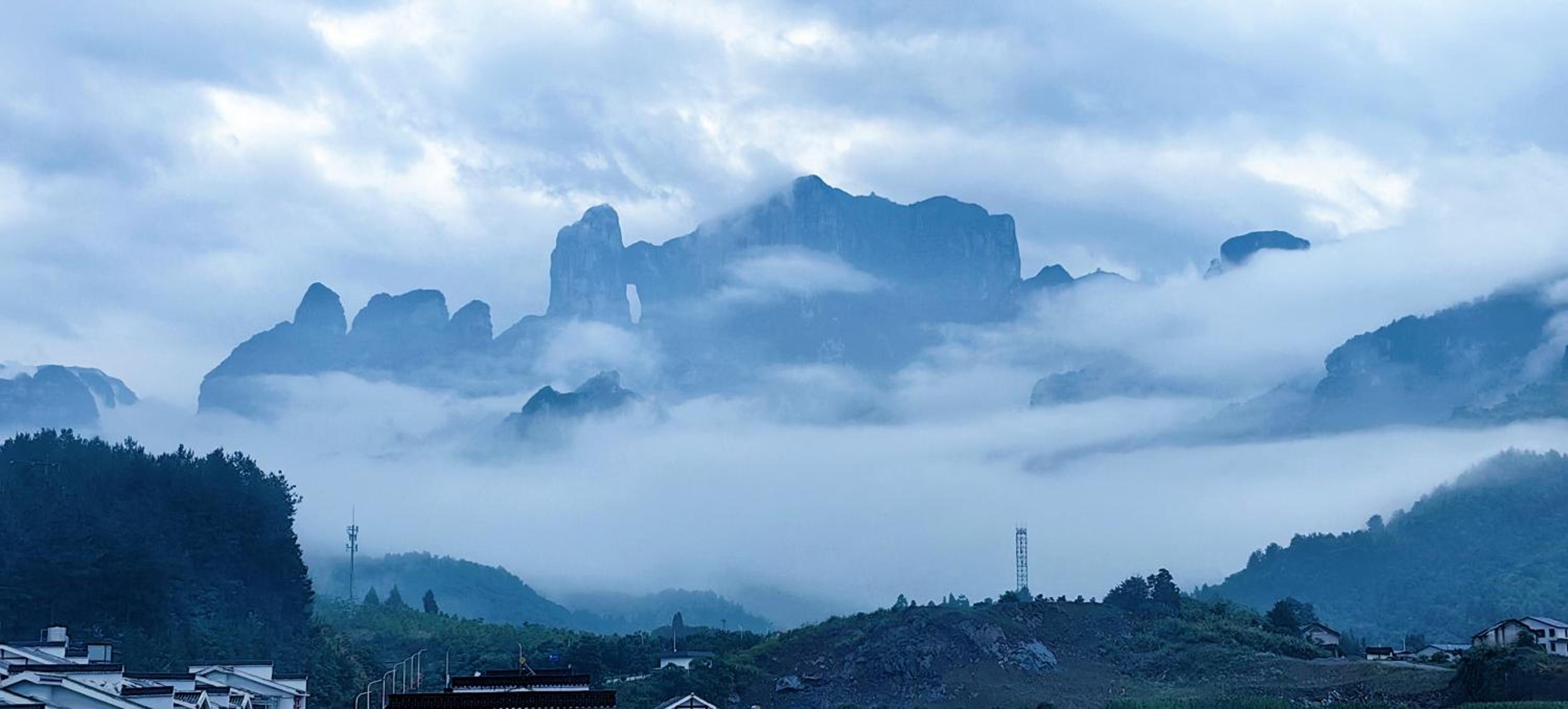 Tianmen Boutiqu Hotel-Free pickup-English services-Near the Tianmen Cableway