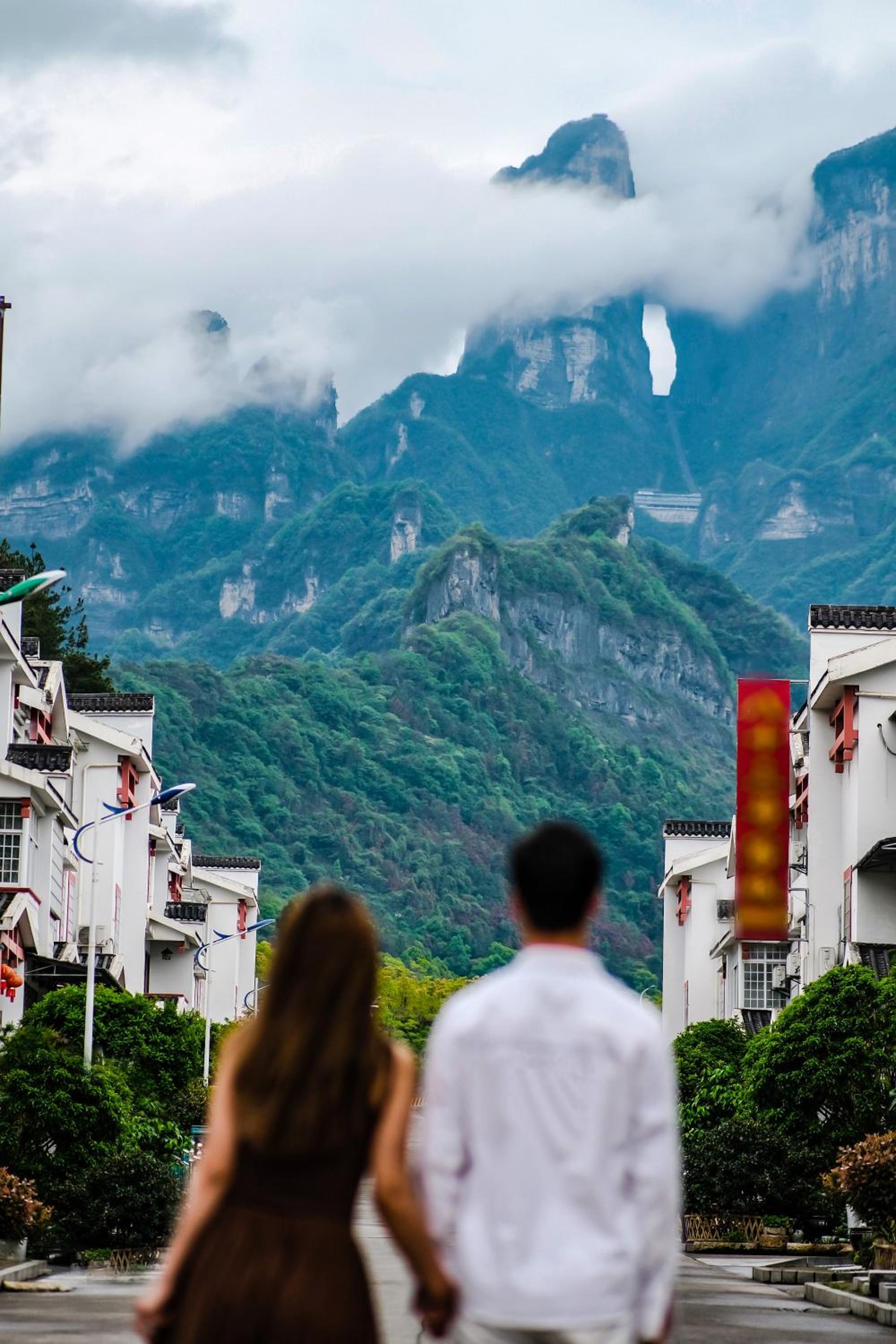 Tianmen Boutiqu Hotel-Free pickup-English services-Near the Tianmen Cableway