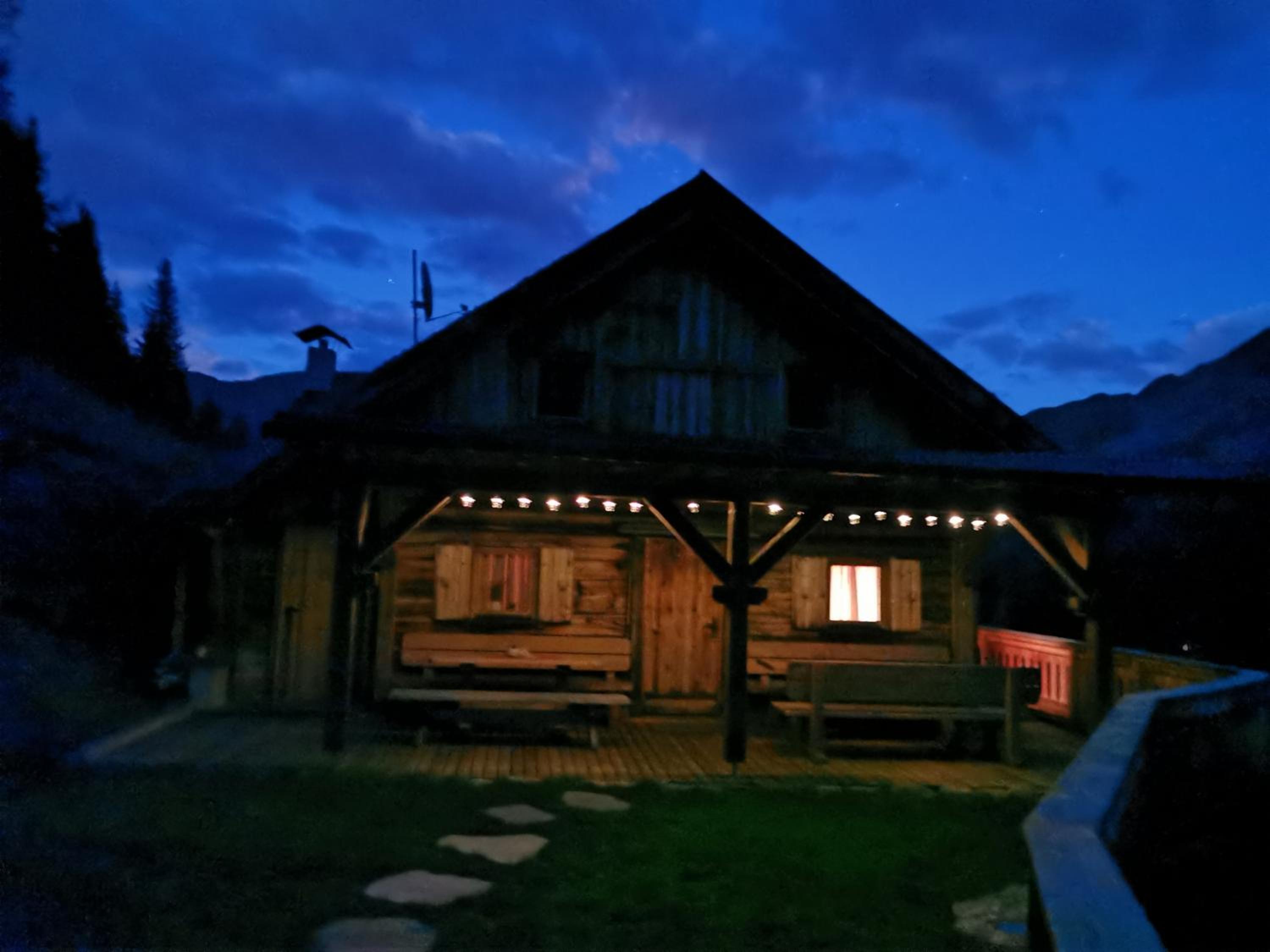 Almhütte Chrisanten Thaya Sölden