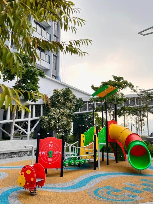 Summer Ins Trion 2R2B KL CITY photo 4