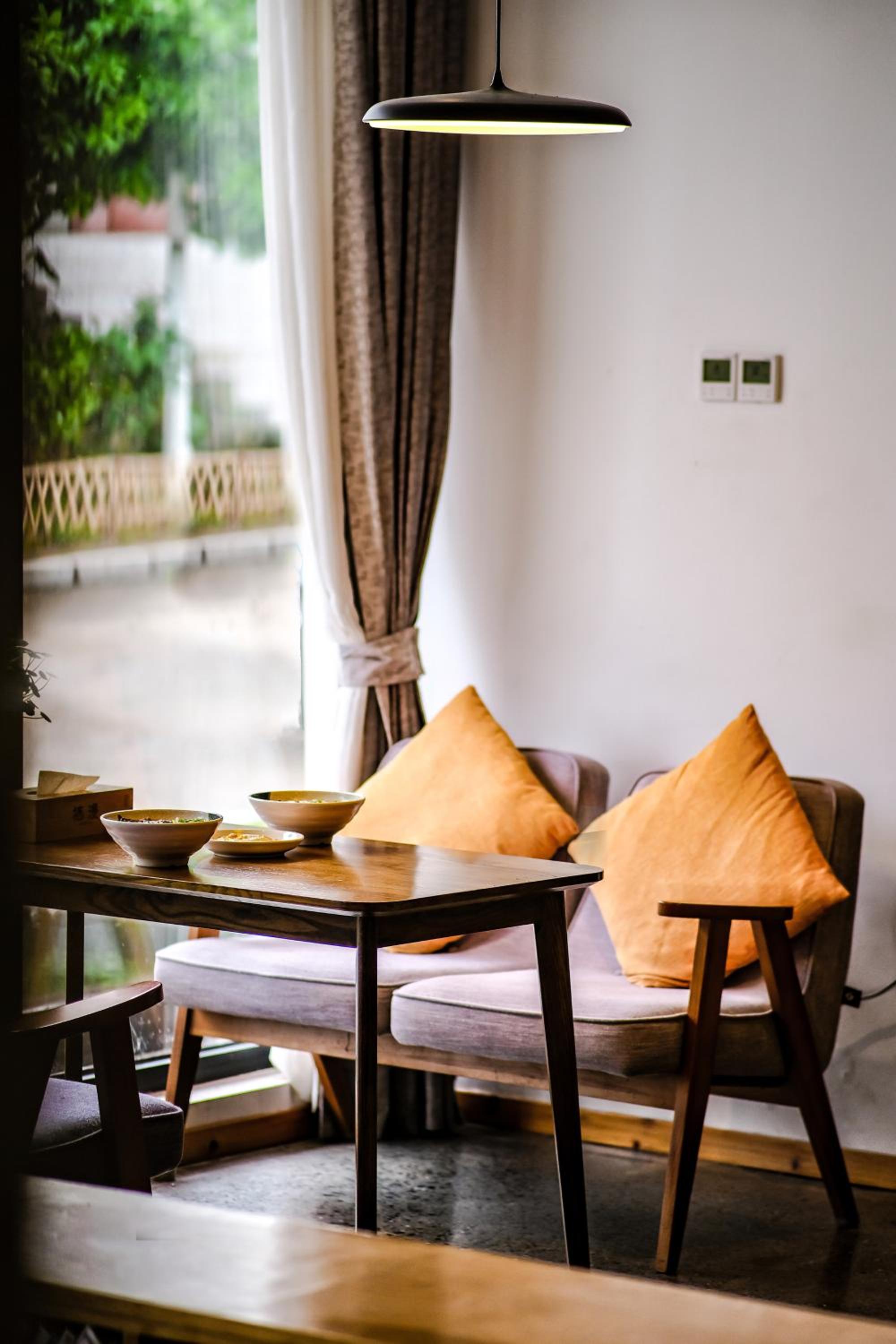 Tianmen Boutiqu Hotel-Free pickup-English services-Near the Tianmen Cableway