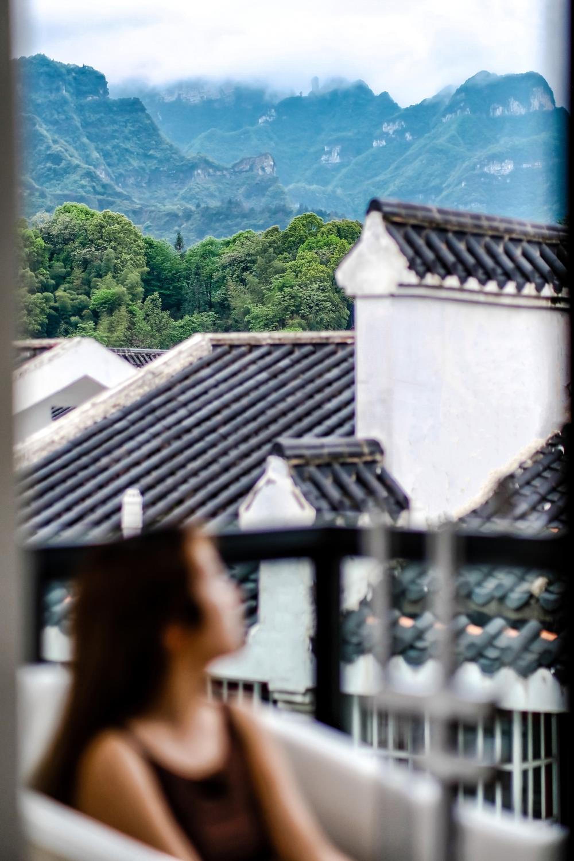 Tianmen Boutiqu Hotel-Free pickup-English services-Near the Tianmen Cableway