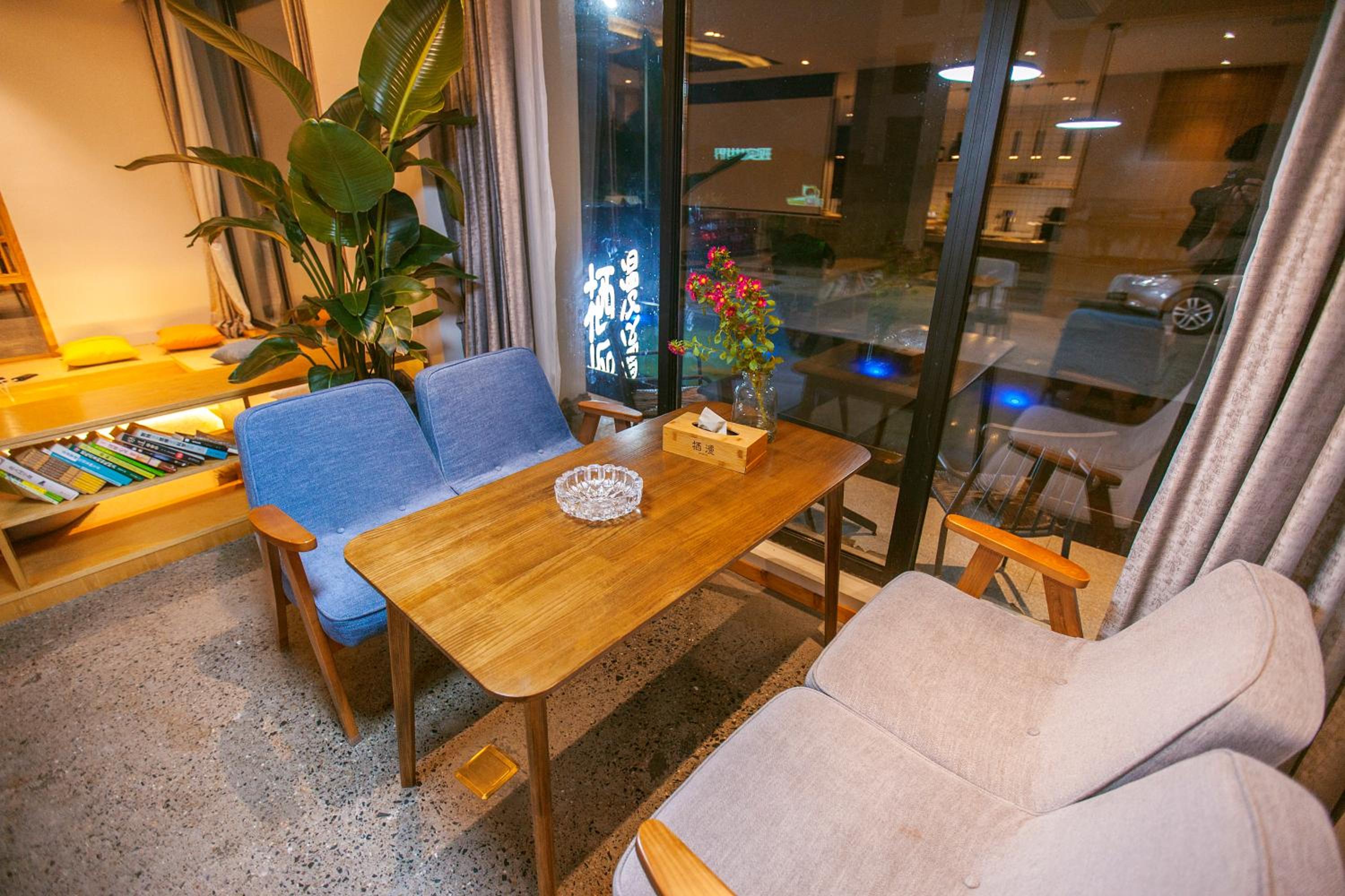 Tianmen Boutiqu Hotel-Free pickup-English services-Near the Tianmen Cableway