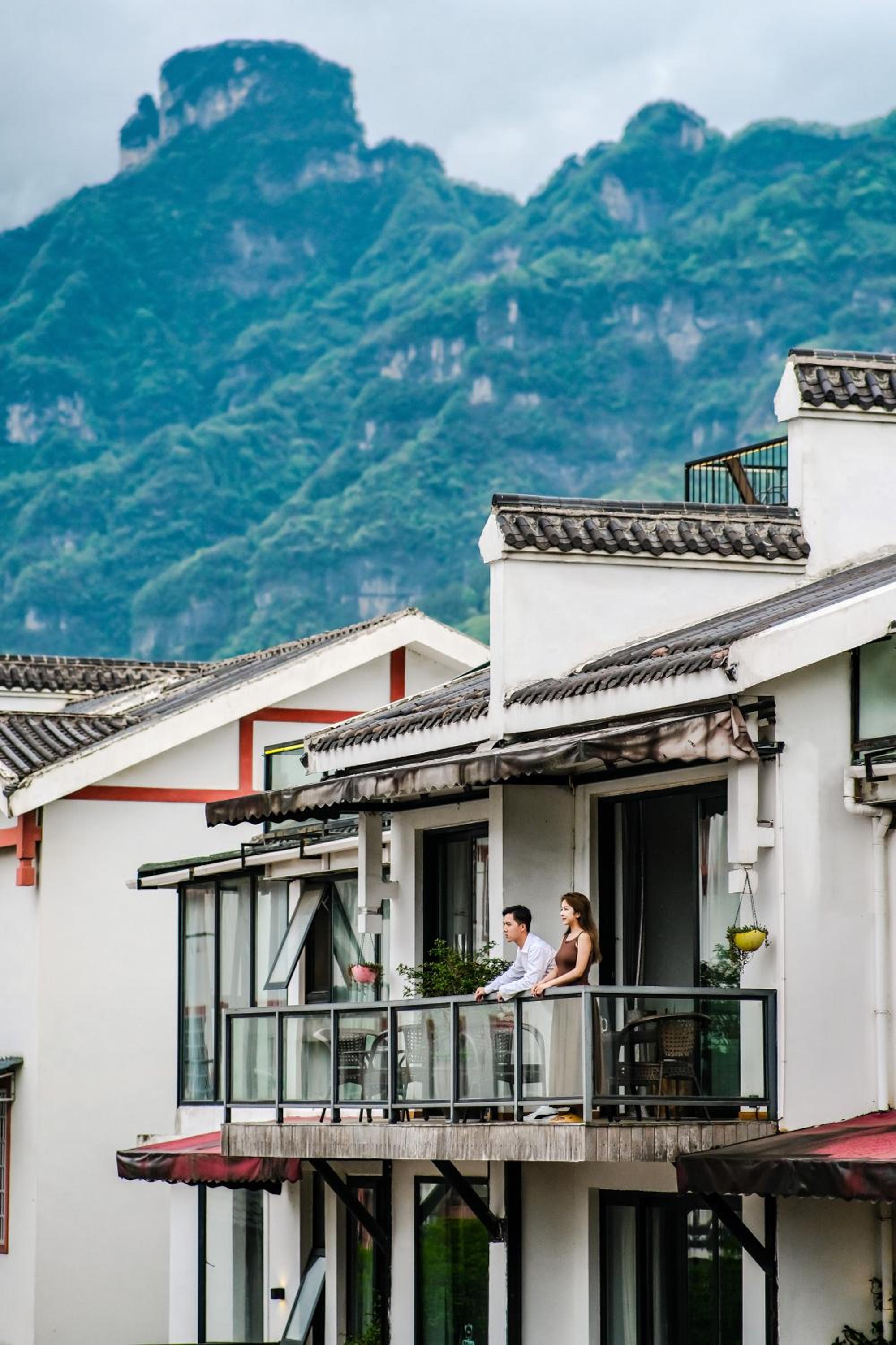 Tianmen Boutiqu Hotel-Free pickup-English services-Near the Tianmen Cableway