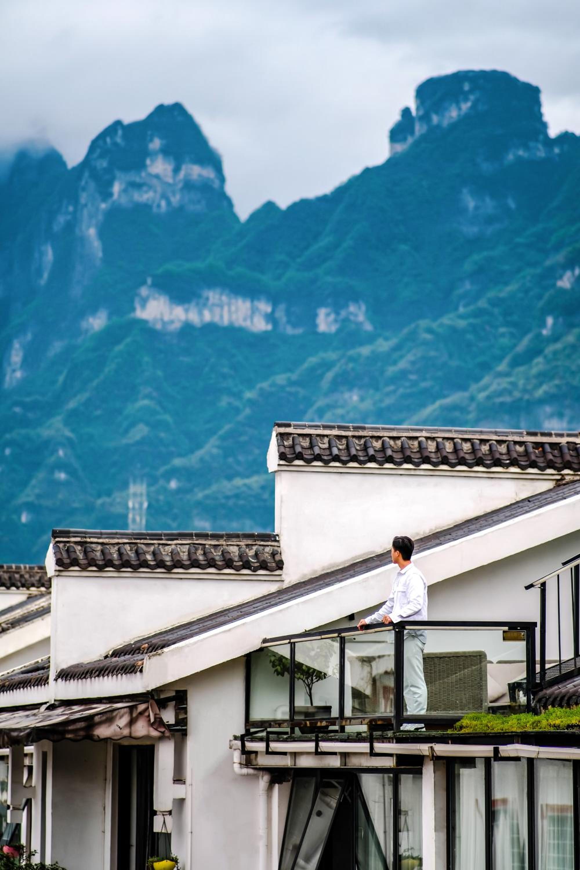 Tianmen Boutiqu Hotel-Free pickup-English services-Near the Tianmen Cableway