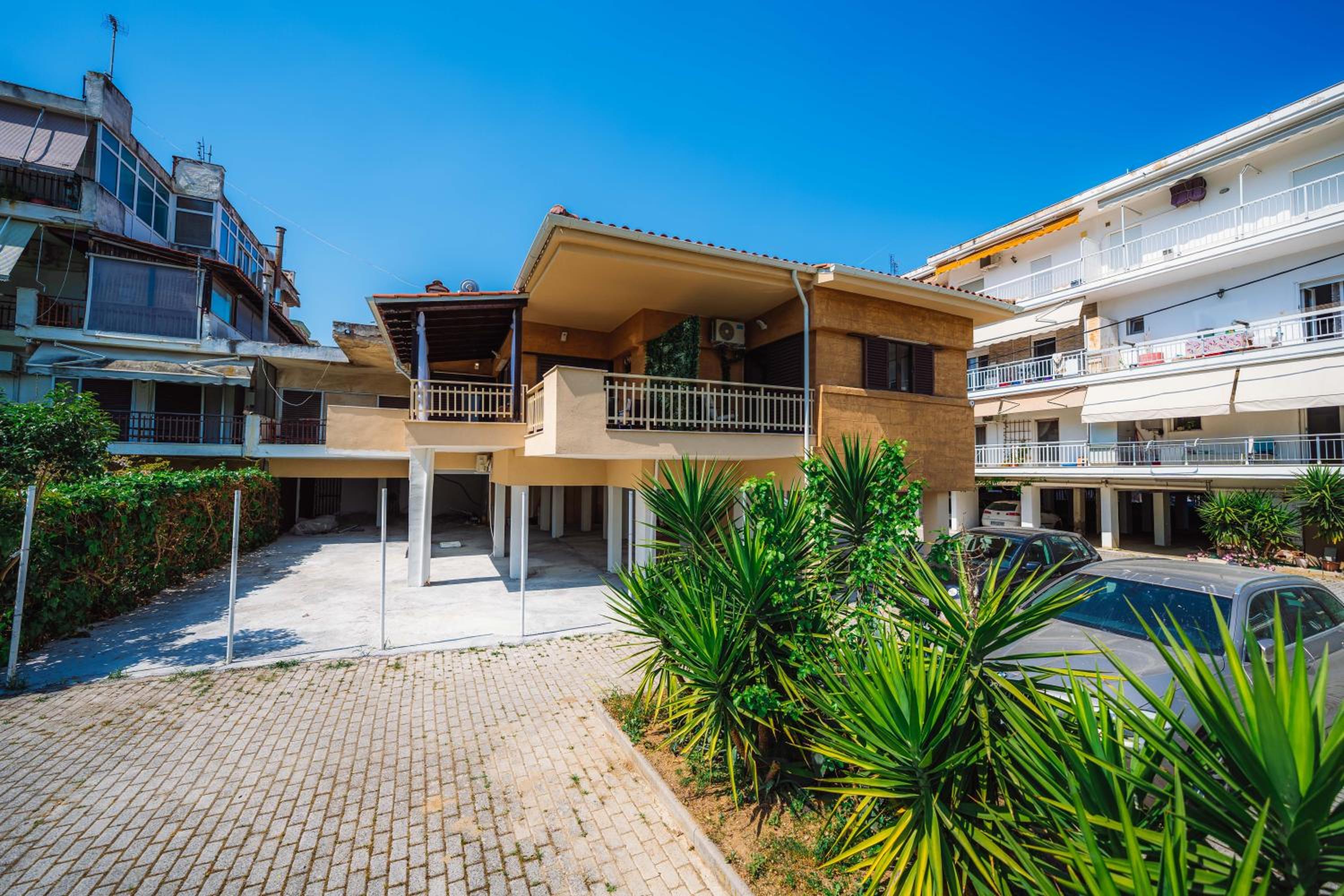 LUX Movie Stars Apartments Perea