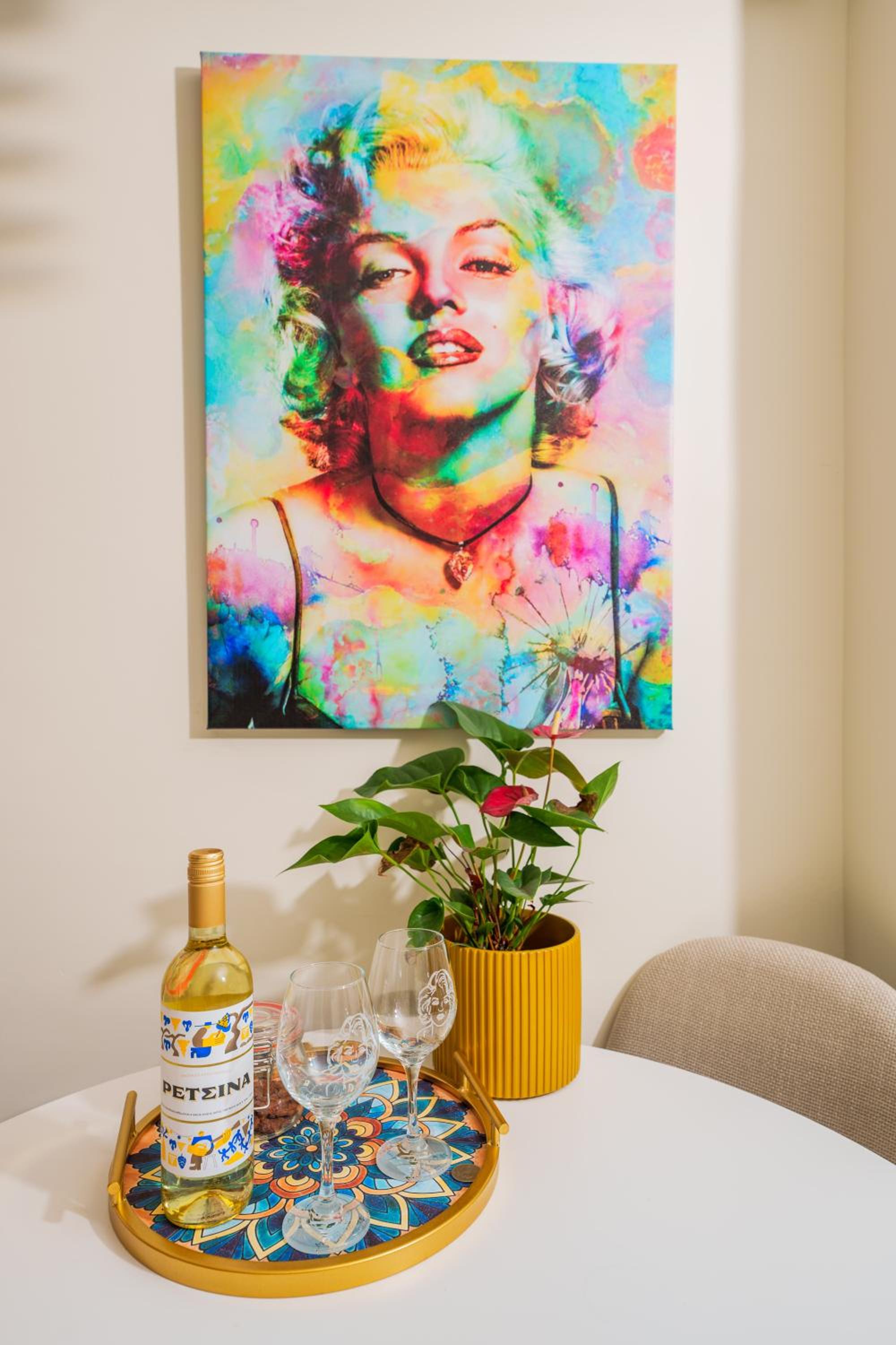 LUX Movie Stars Apartments Perea view 4