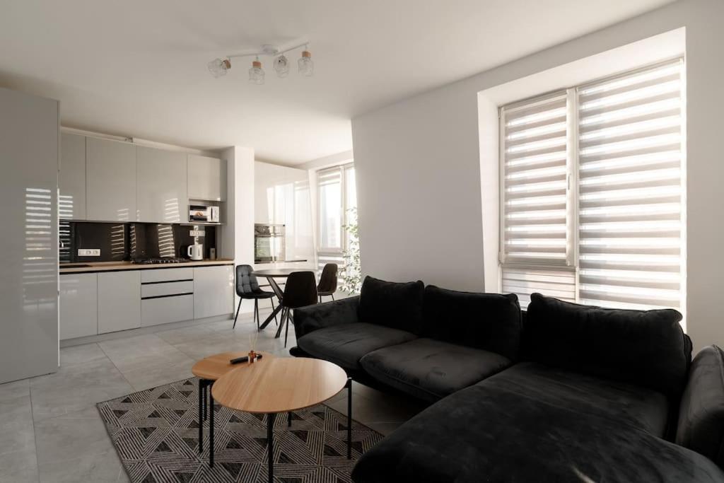 Flatkeepers - club house view 3