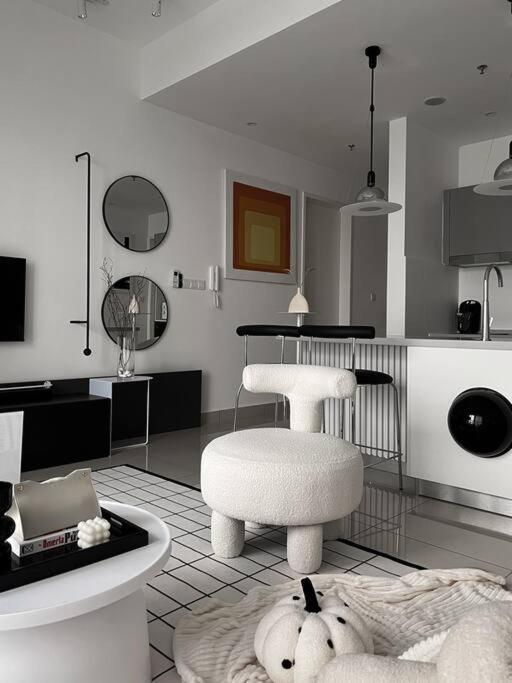 Cosy Trion KL CITY 2R2B
